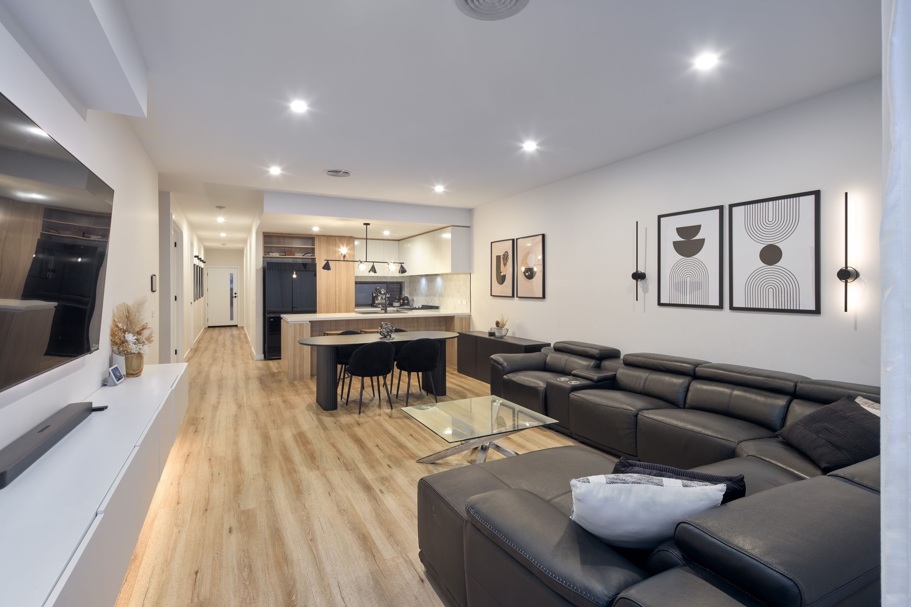 215 Ernstbrook Dr, Clyde - Thumbnail 4