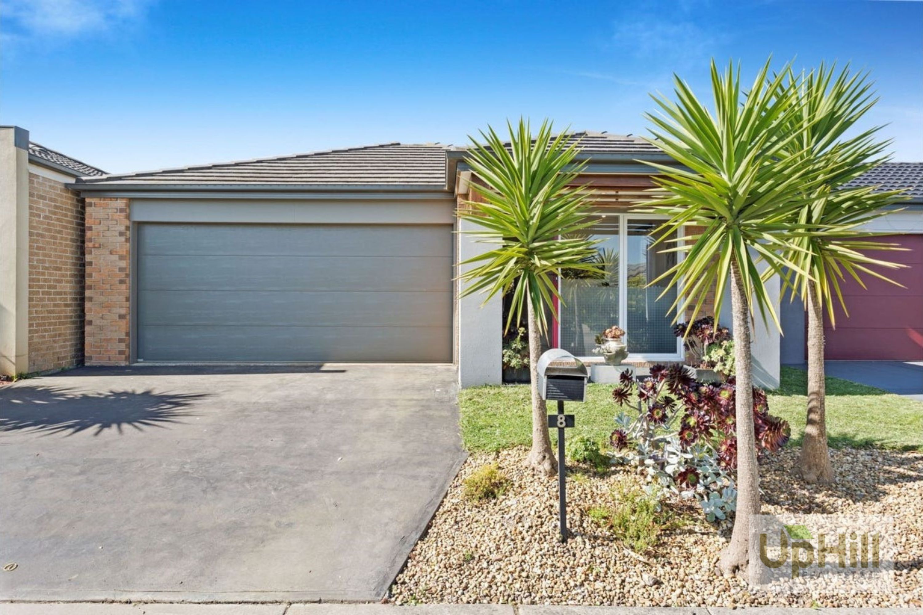 8 Rosella Avenue, Pakenham - Image 1