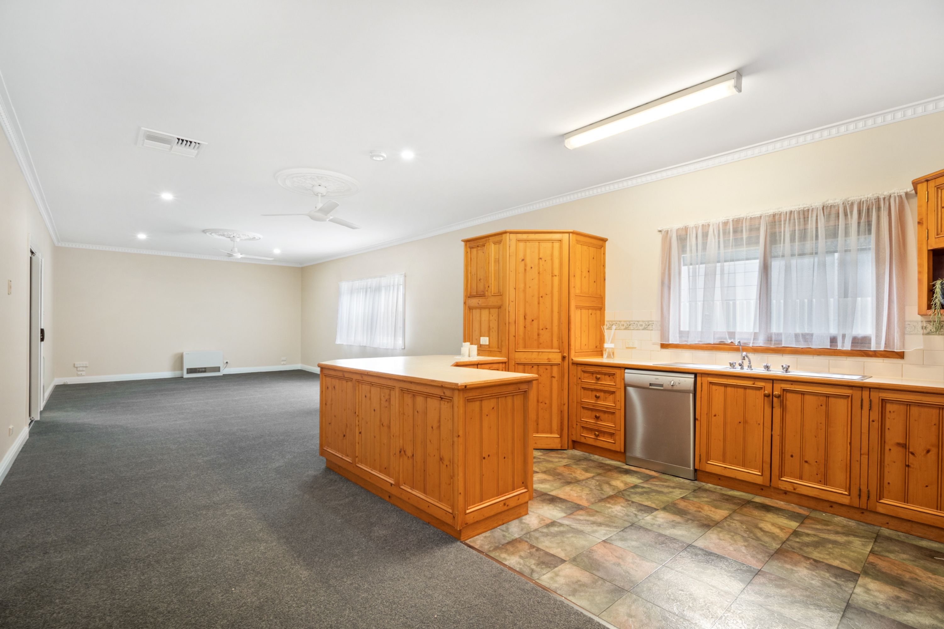 3 Errett Street, Horsham VIC 3400, Horsham - Thumbnail 2