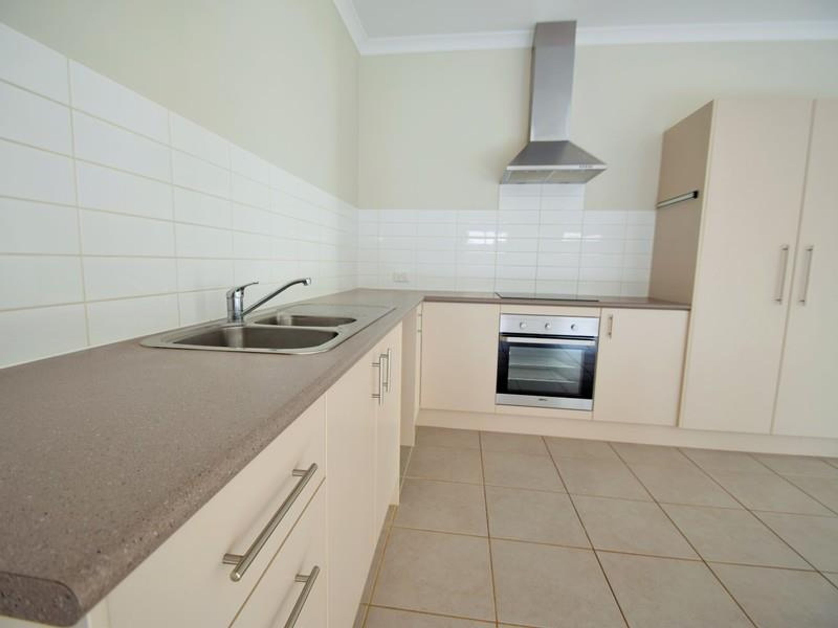 1/3A Beacon Close, South Hedland, South Hedland - Thumbnail 2