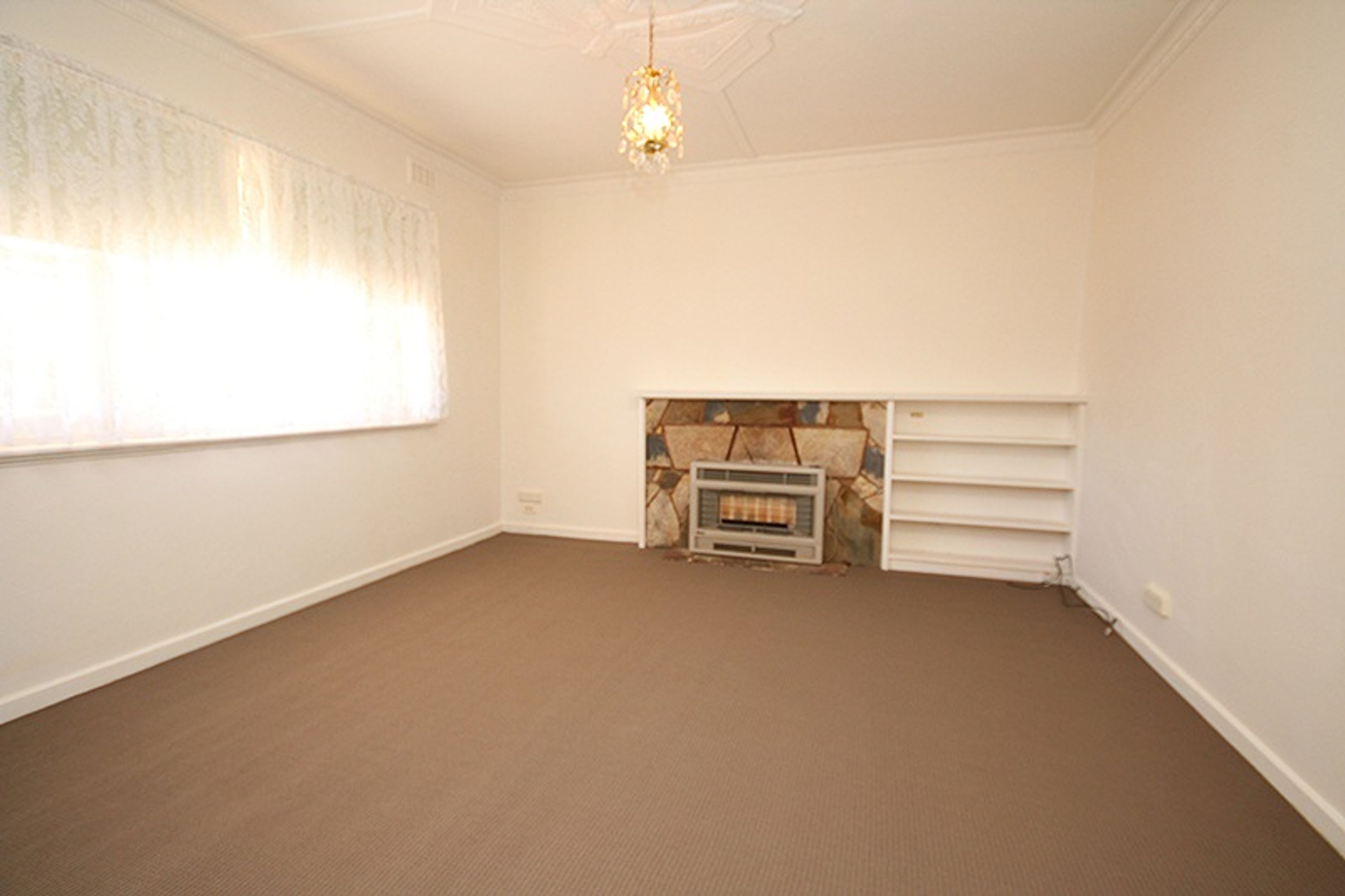 13 Cecil Street, Horsham VIC 3400, Horsham - Thumbnail 2