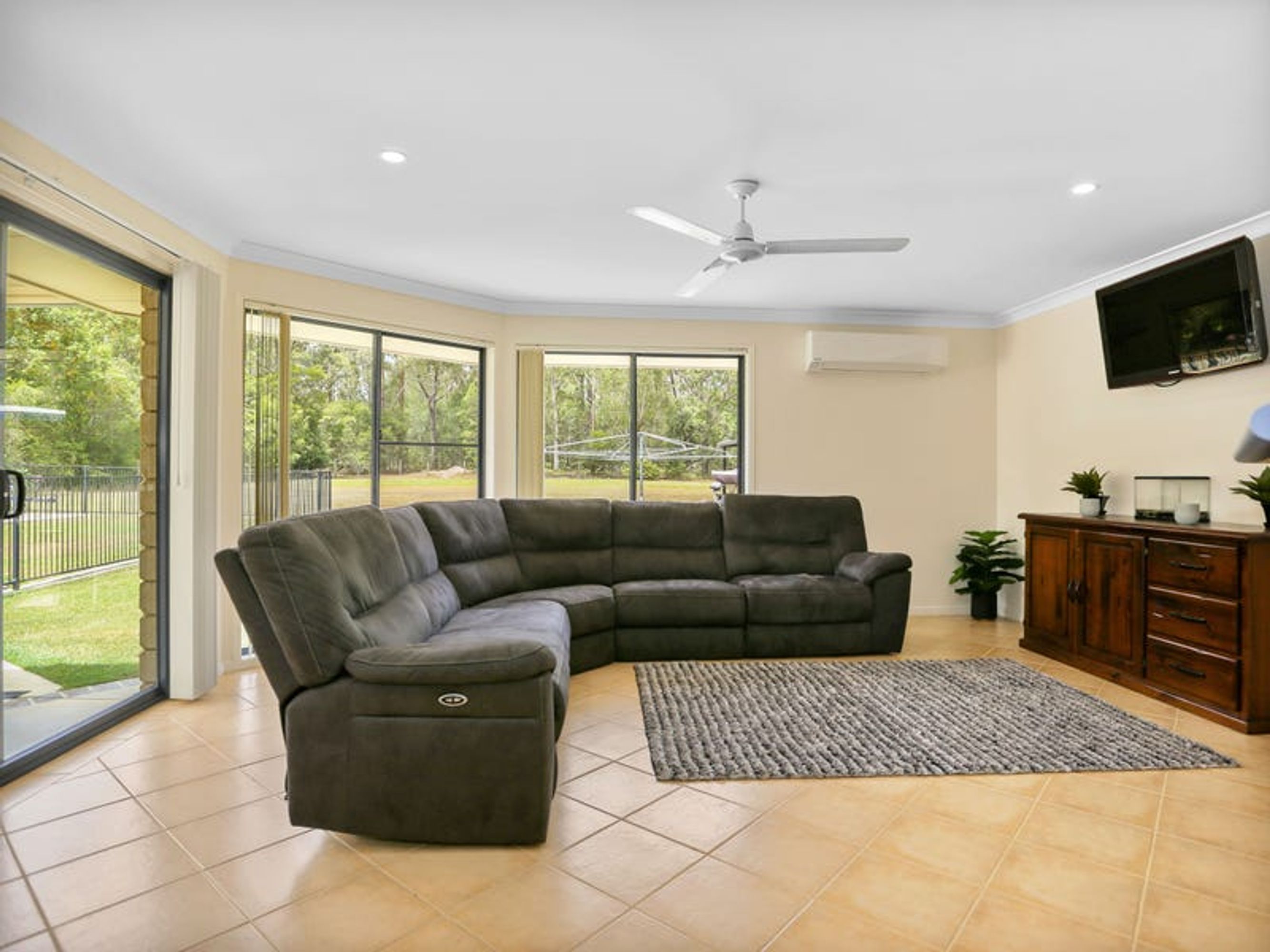 46 Colonial Drive, Gulmarrad - Thumbnail 8