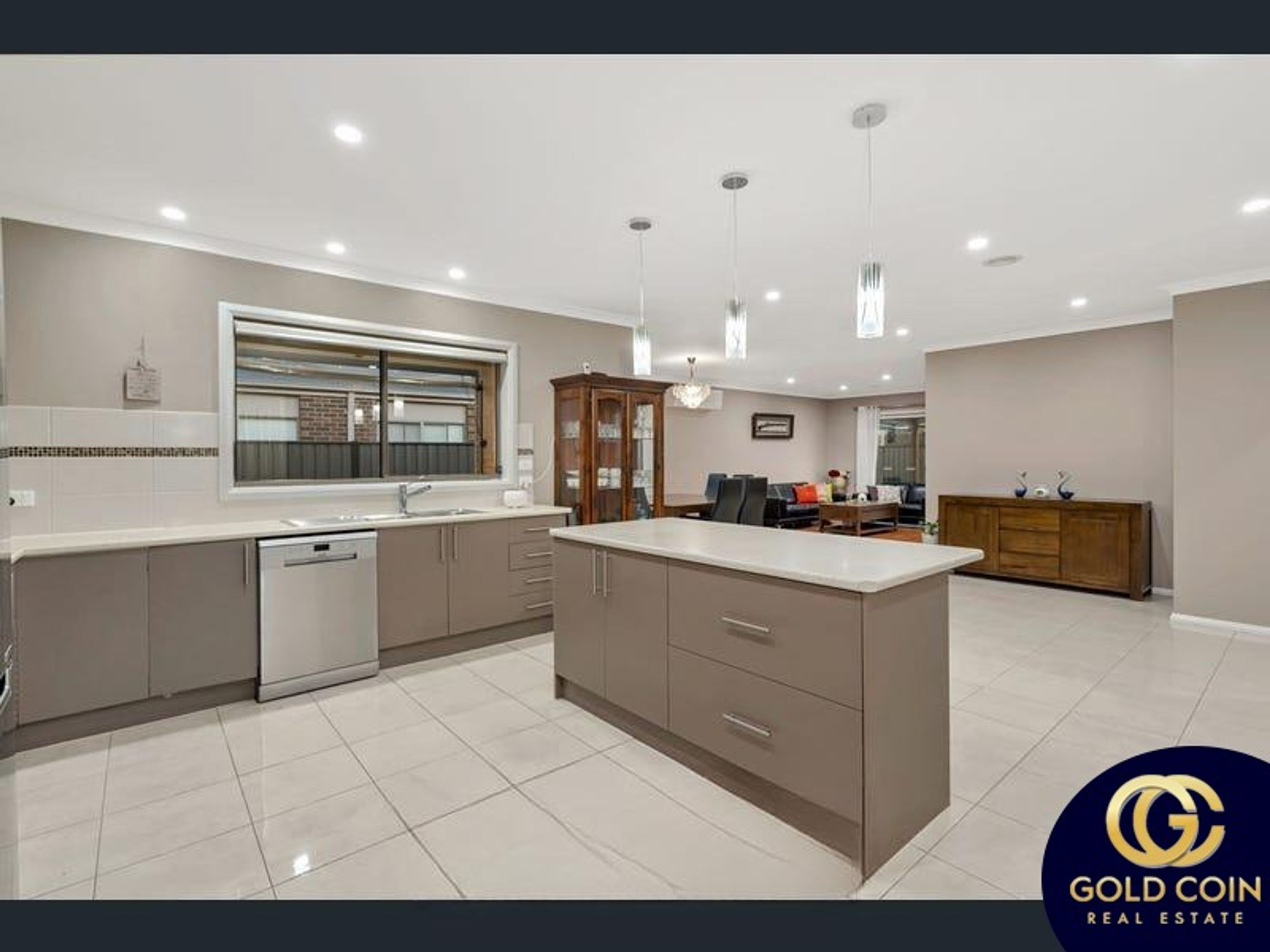 16 San Fratello Street, Clyde North - Thumbnail 6