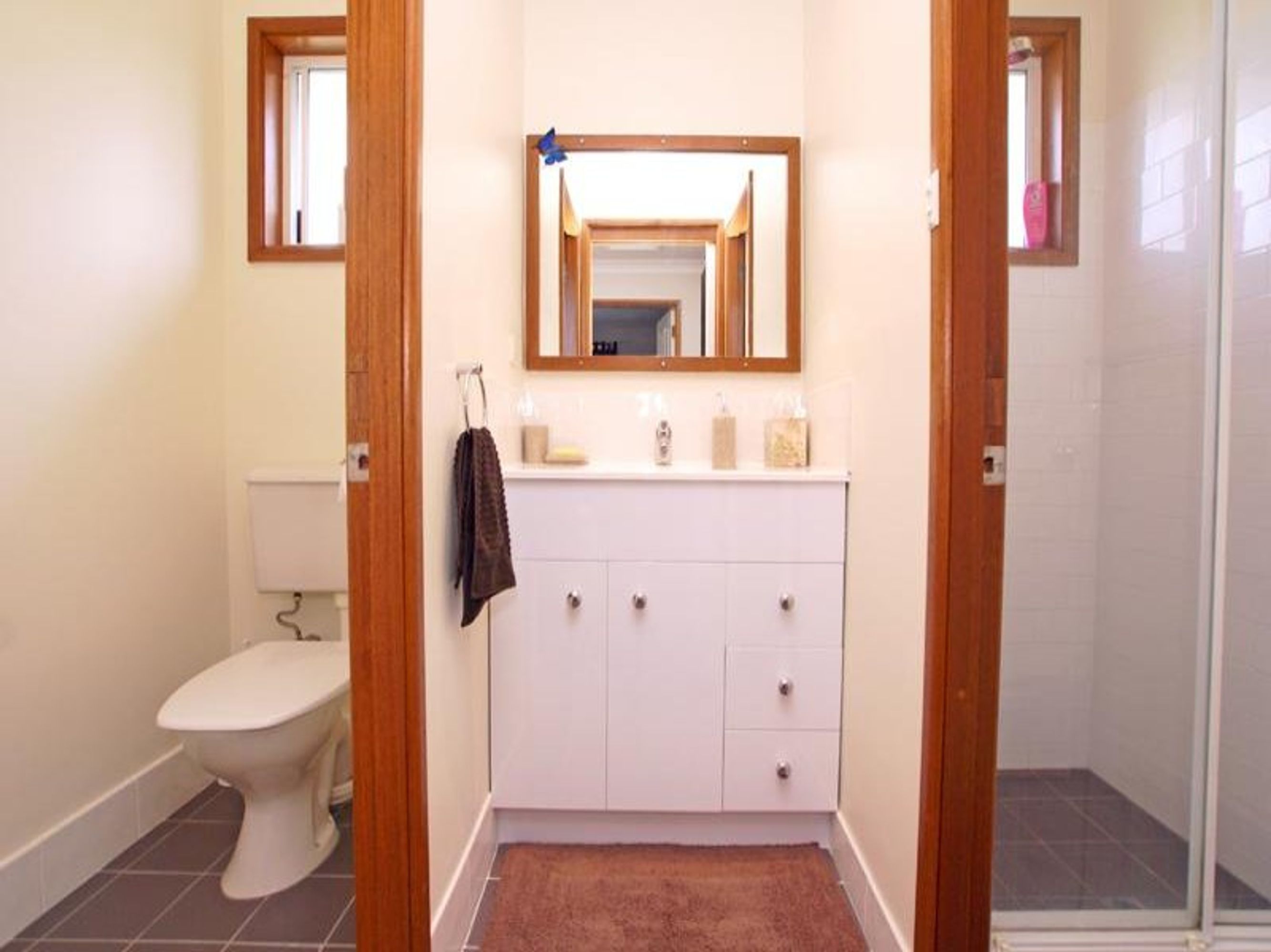115 Garnet Rd, Gymea, Sylvania - Thumbnail 8