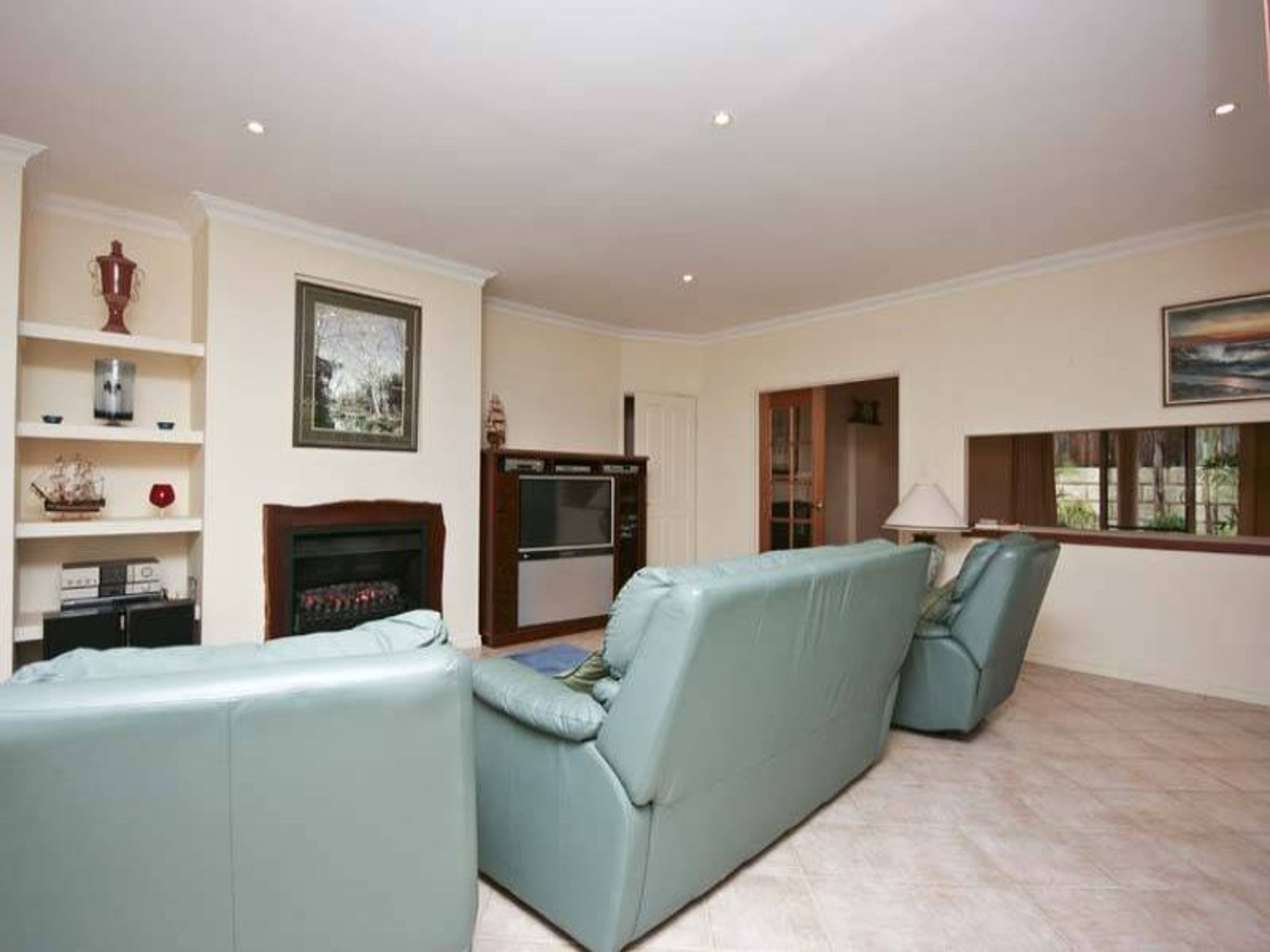 106 Broadbeach Boulevard, Hillarys - Thumbnail 8