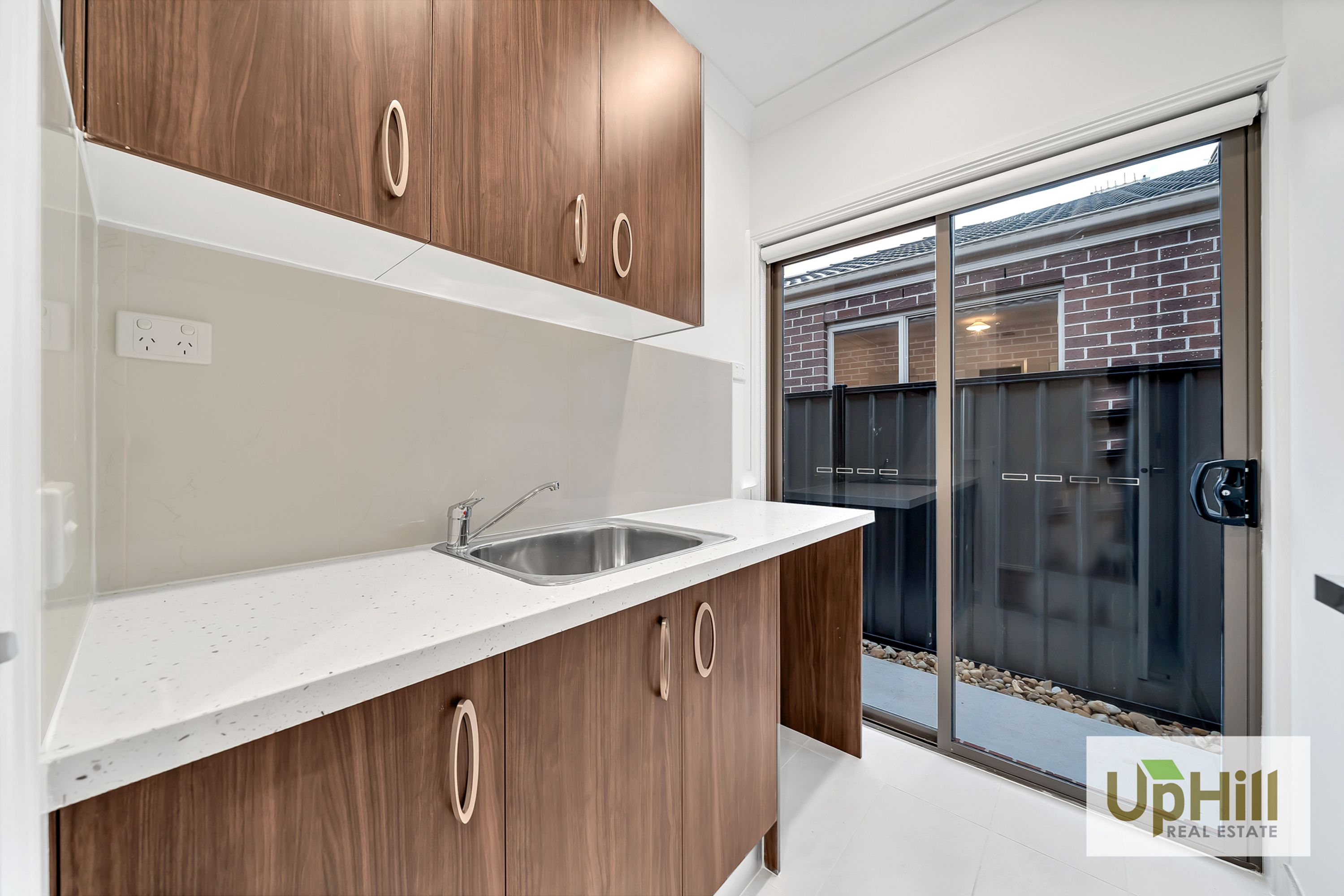 36 VENTASSO STREET, Clyde North - Thumbnail 8
