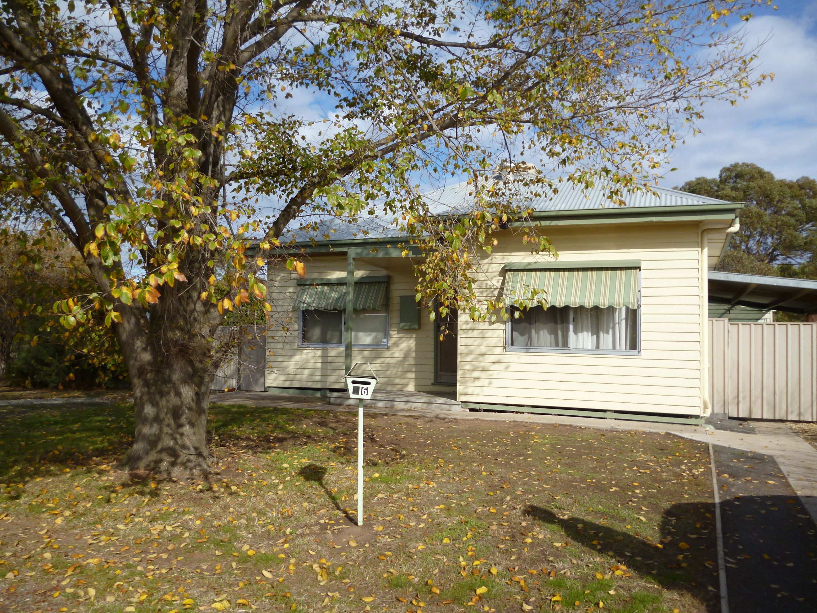 16 Banool Street, Horsham VIC 3400