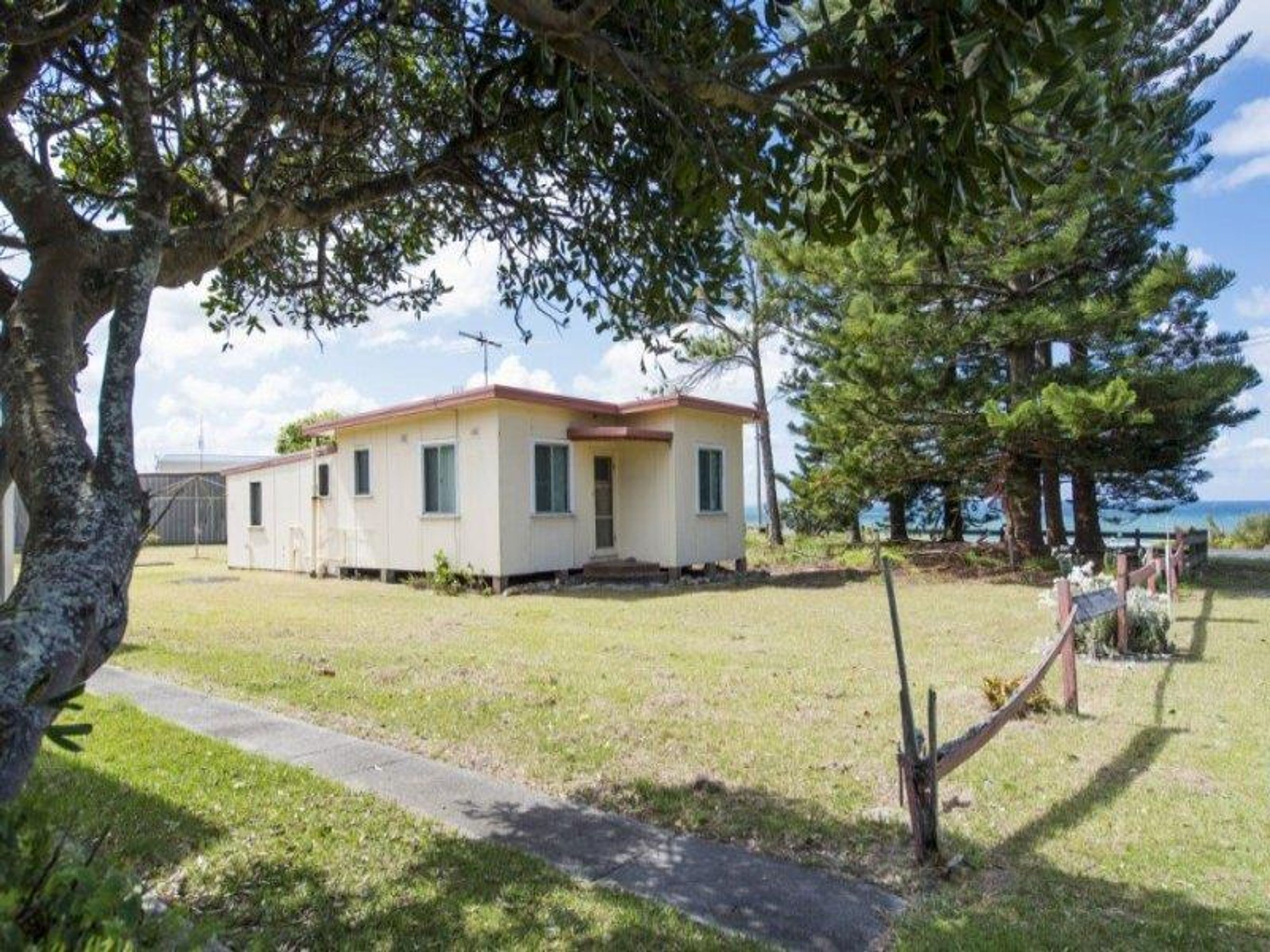 9 Heath Street, Minnie Water - Thumbnail 3
