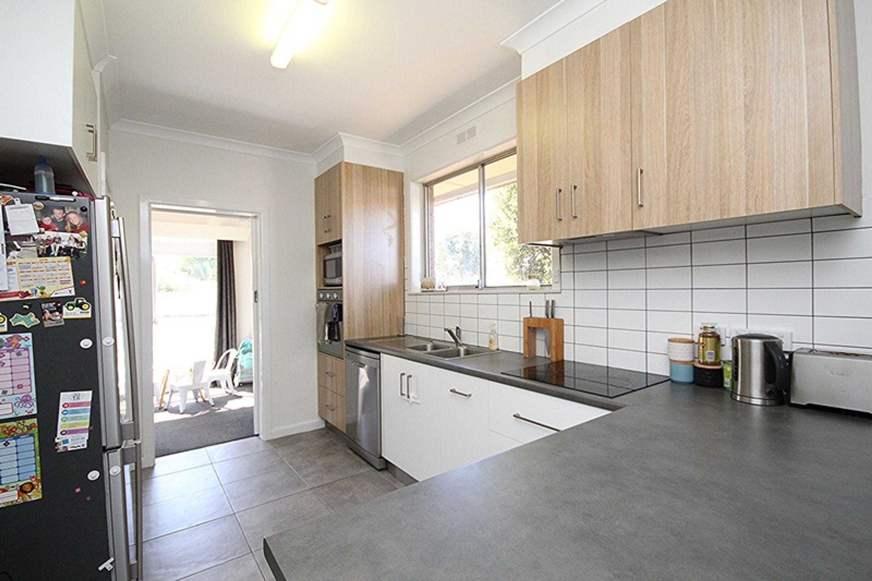 6 Drummond Street, Horsham VIC 3400, Horsham - Thumbnail 3