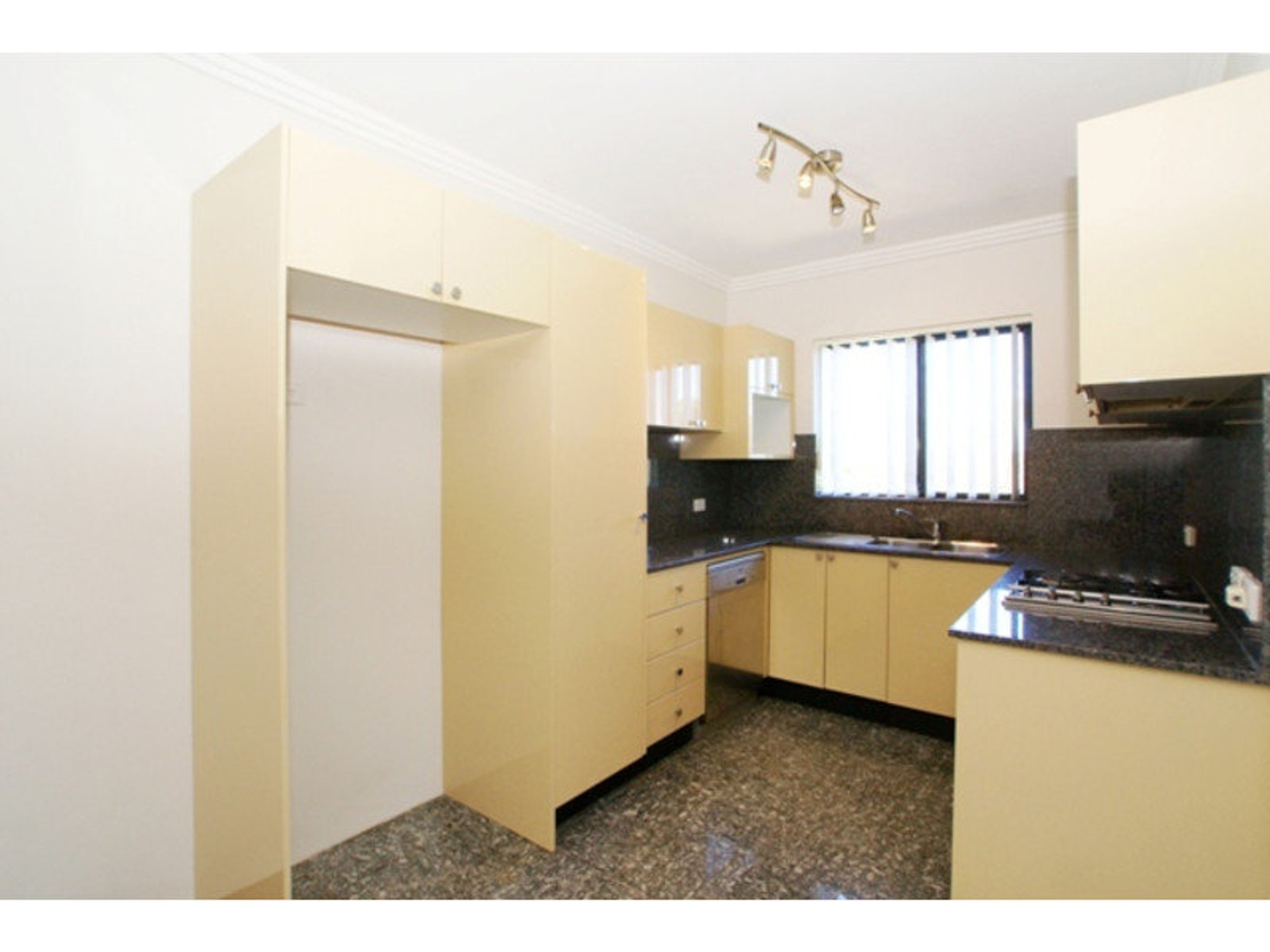 12/13-17 Searl Road, Cronulla, Cronulla - Thumbnail 2
