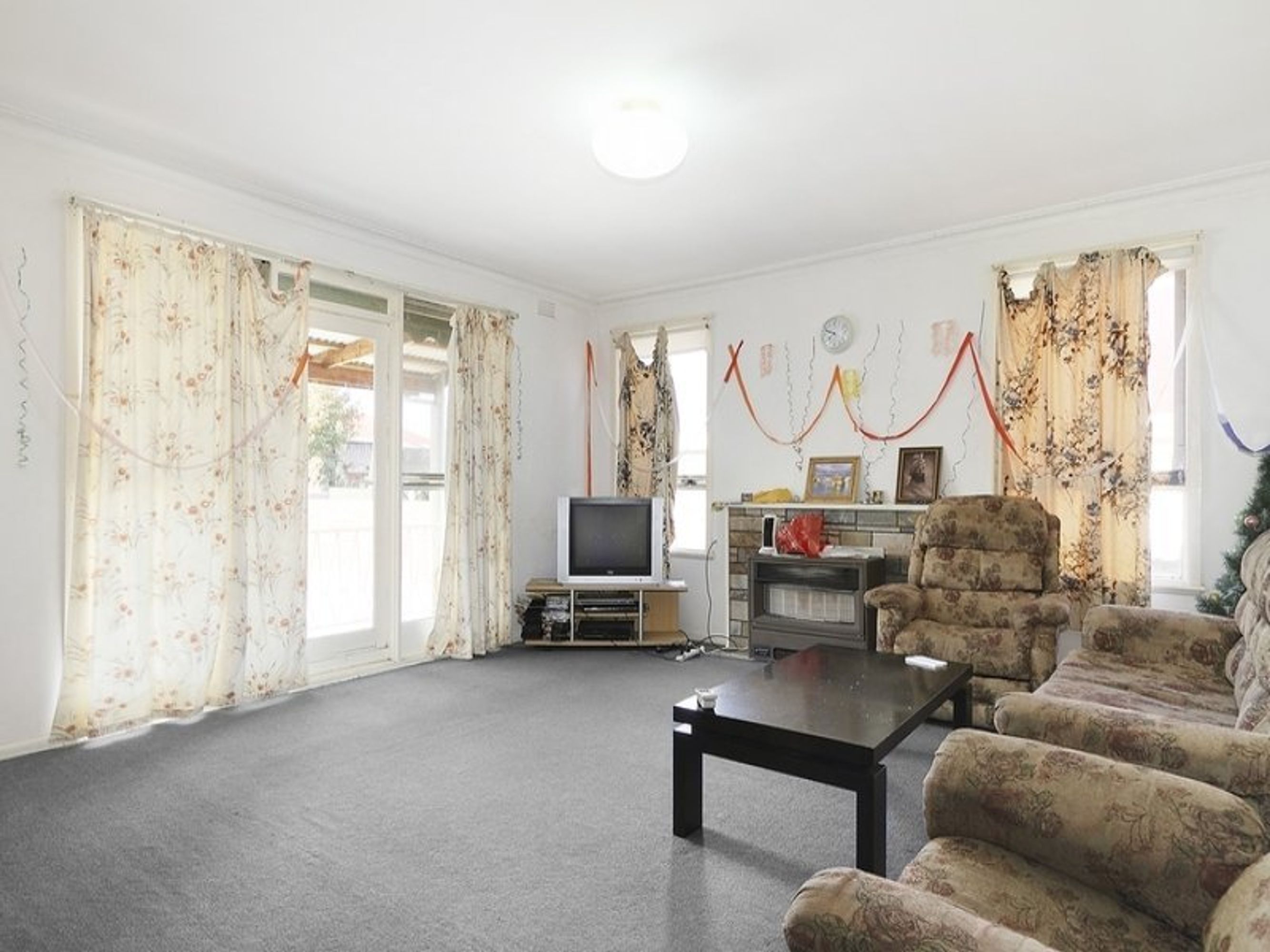 1 Gove Street, Springvale - Thumbnail 2