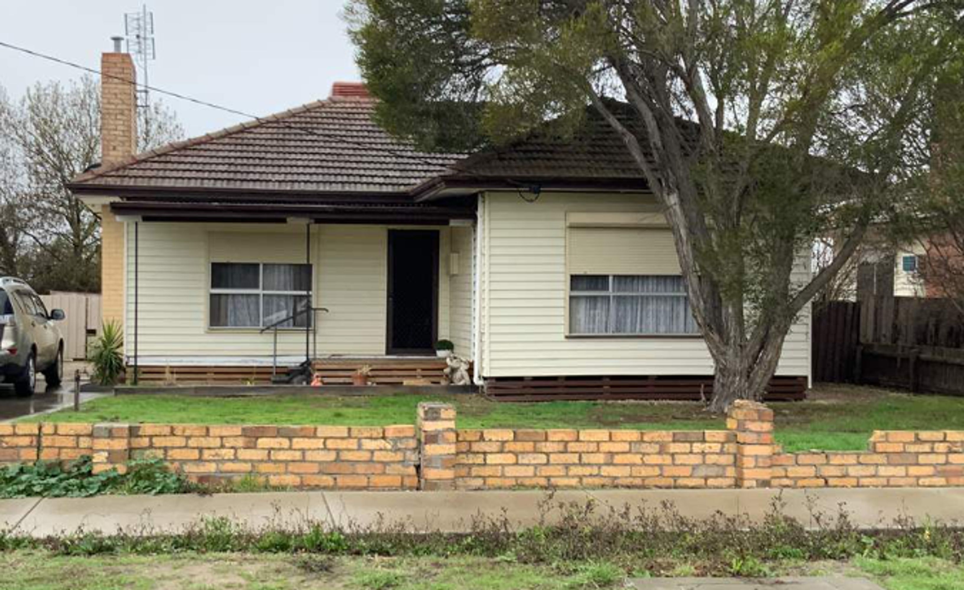 16 Philip Street, Horsham VIC 3400