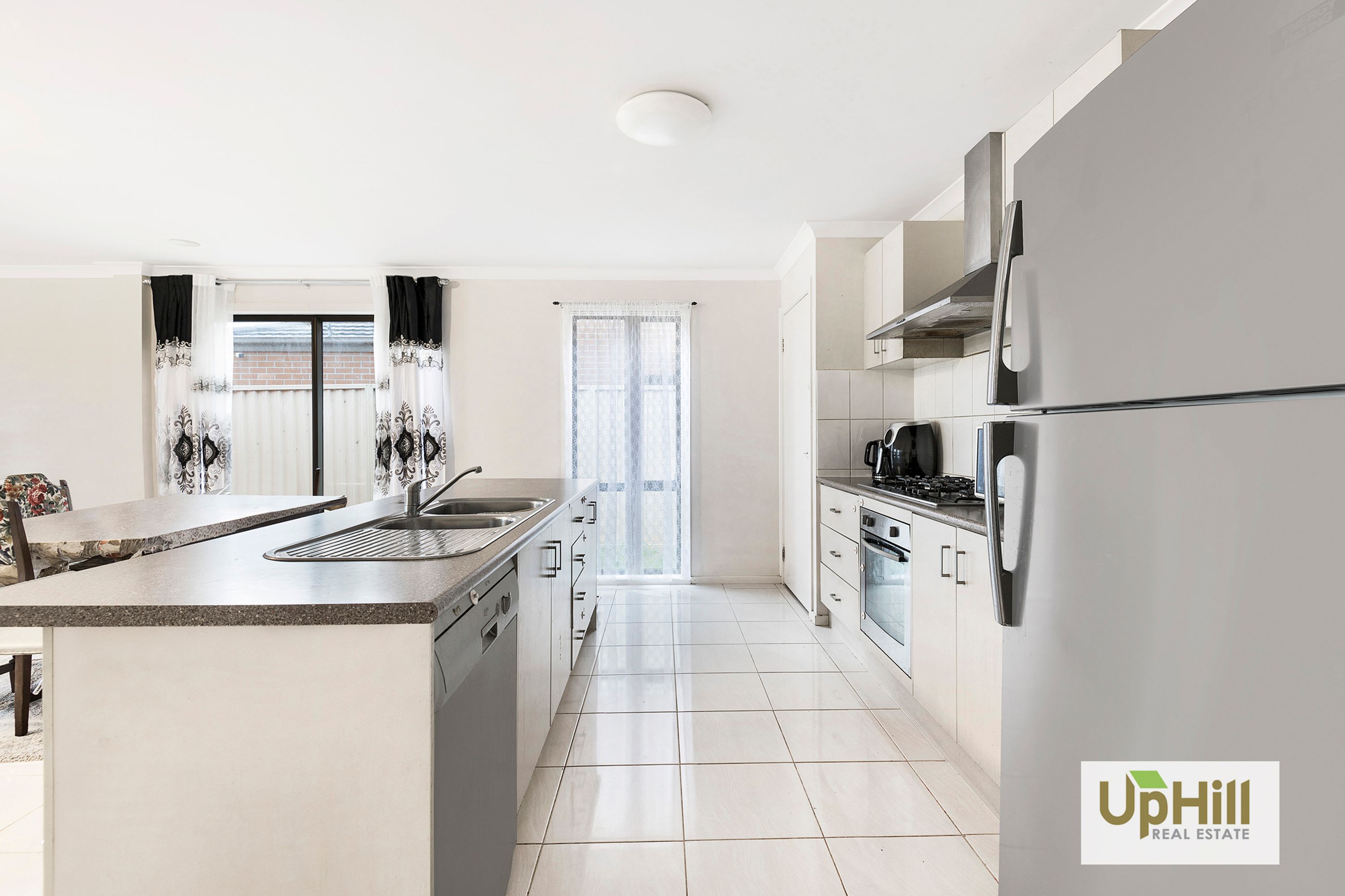 130 Blue Horizons Way, Pakenham - Thumbnail 6