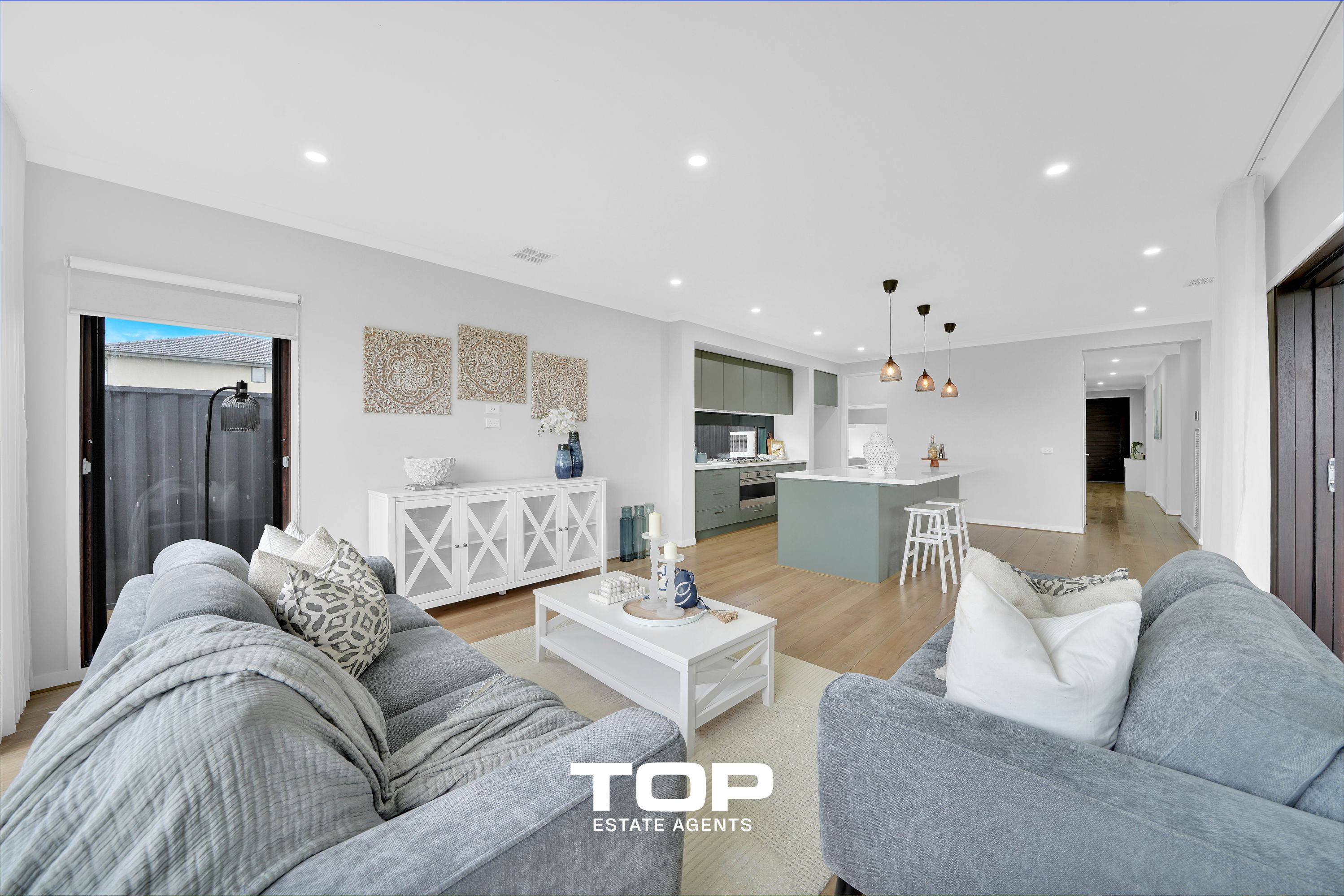 15 Shearjoy Loop, Clyde North - Thumbnail 7