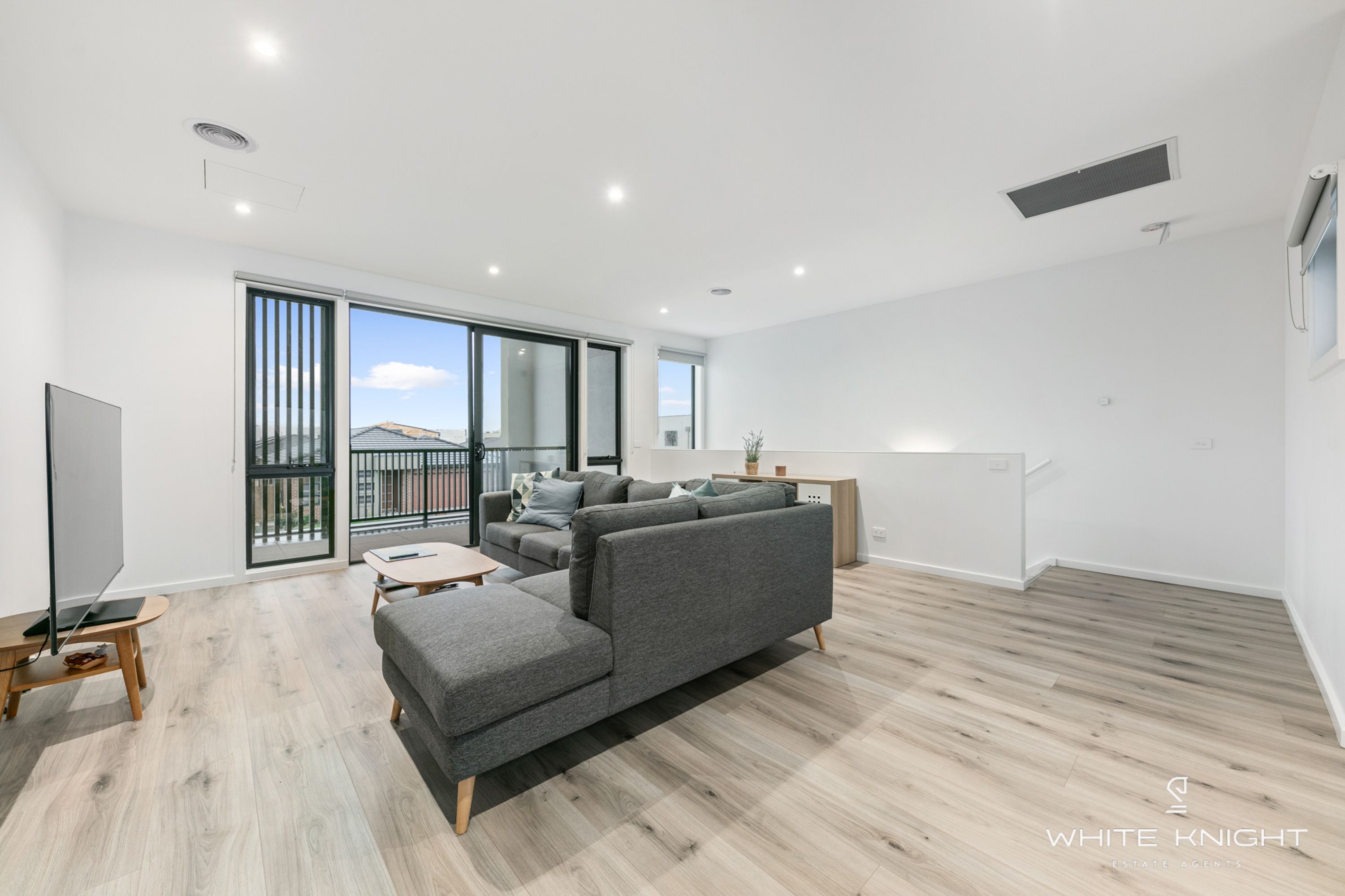 11 Ellson Street, Aintree VIC 3336, Aintree - Thumbnail 5