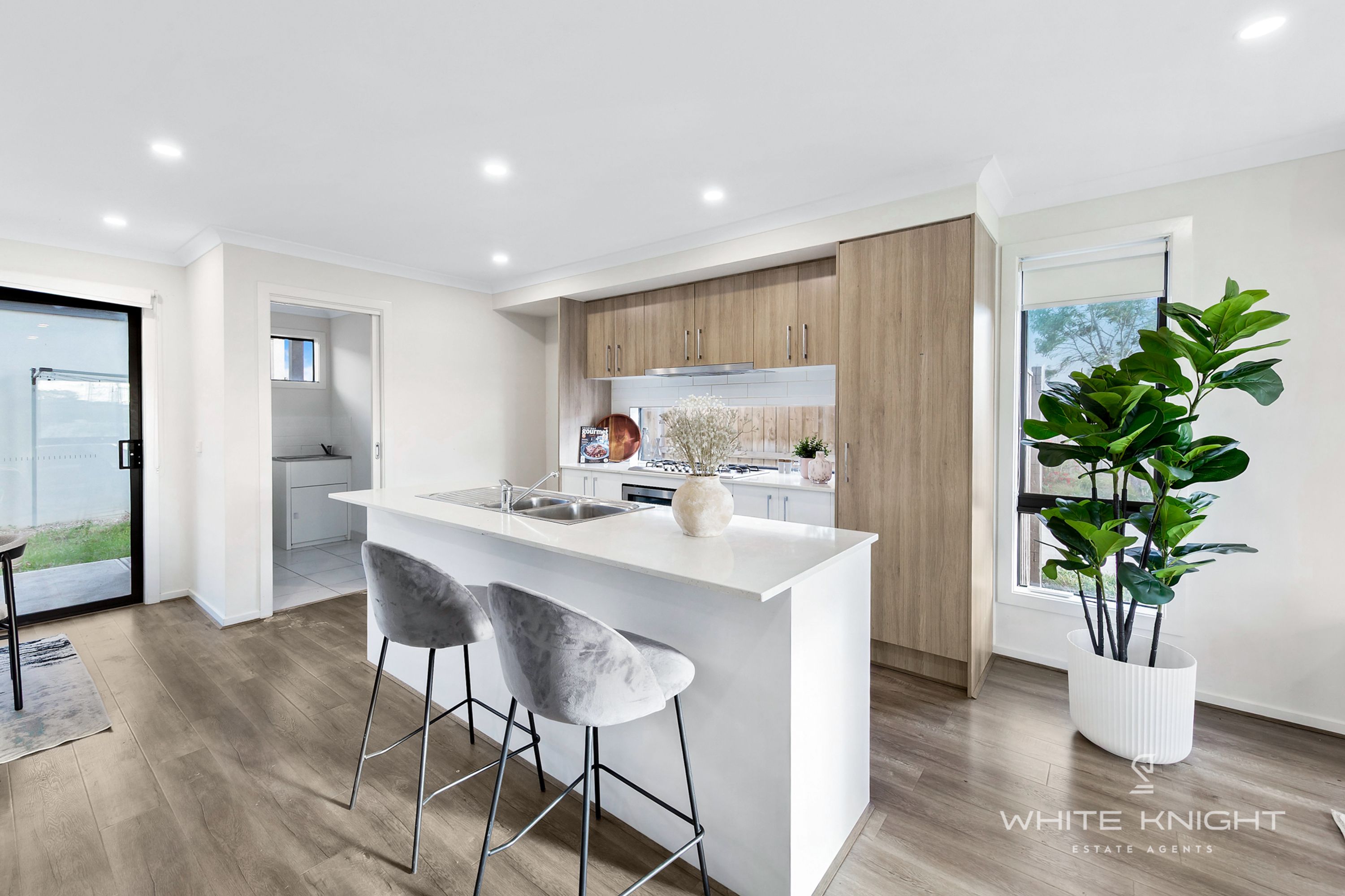 25 Basten Avenue, Deanside VIC 3336, Deanside - Thumbnail 4