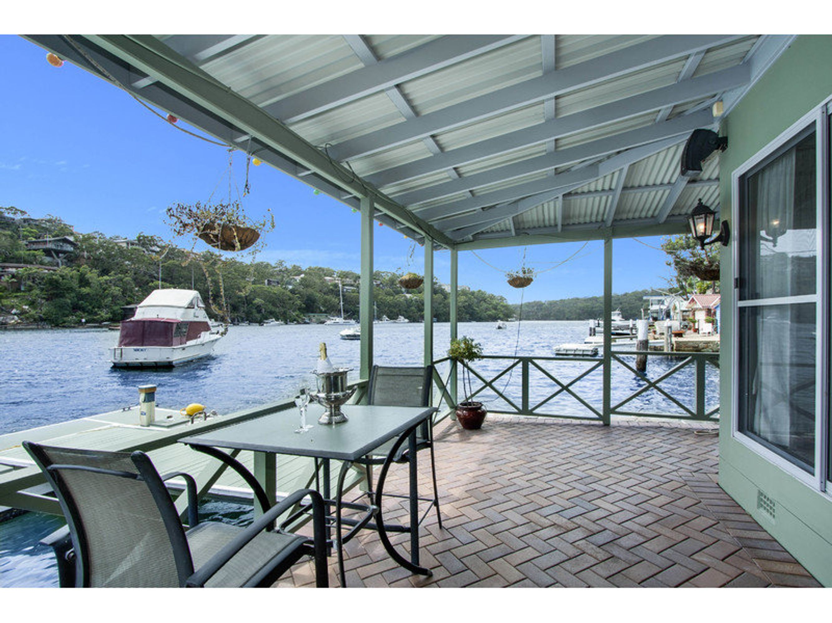 6 Goldfinch Place, Grays Point, Grays Point - Thumbnail 2