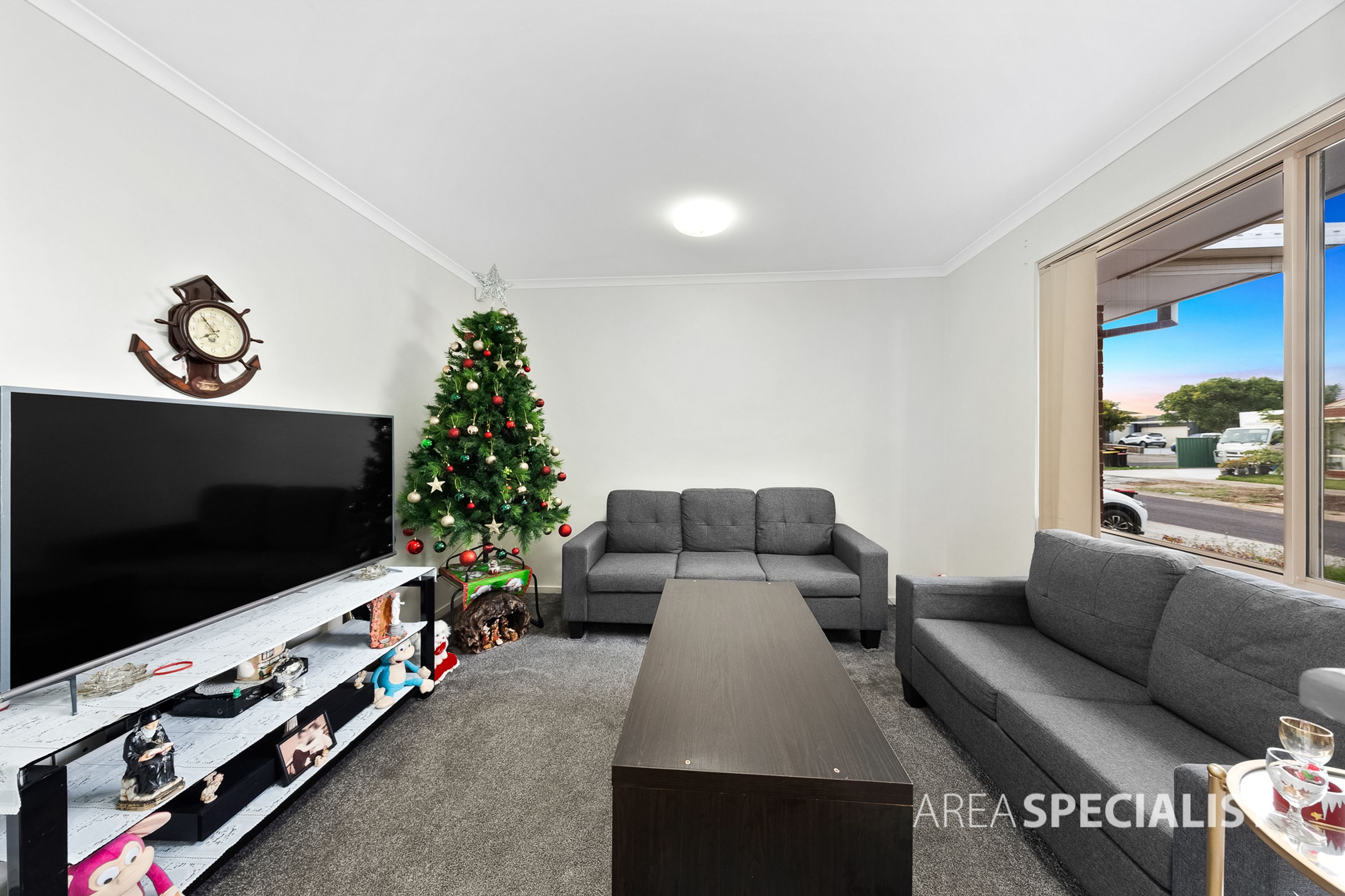 4 Perkins Grove, Burnside VIC 3023, Burnside - Thumbnail 3