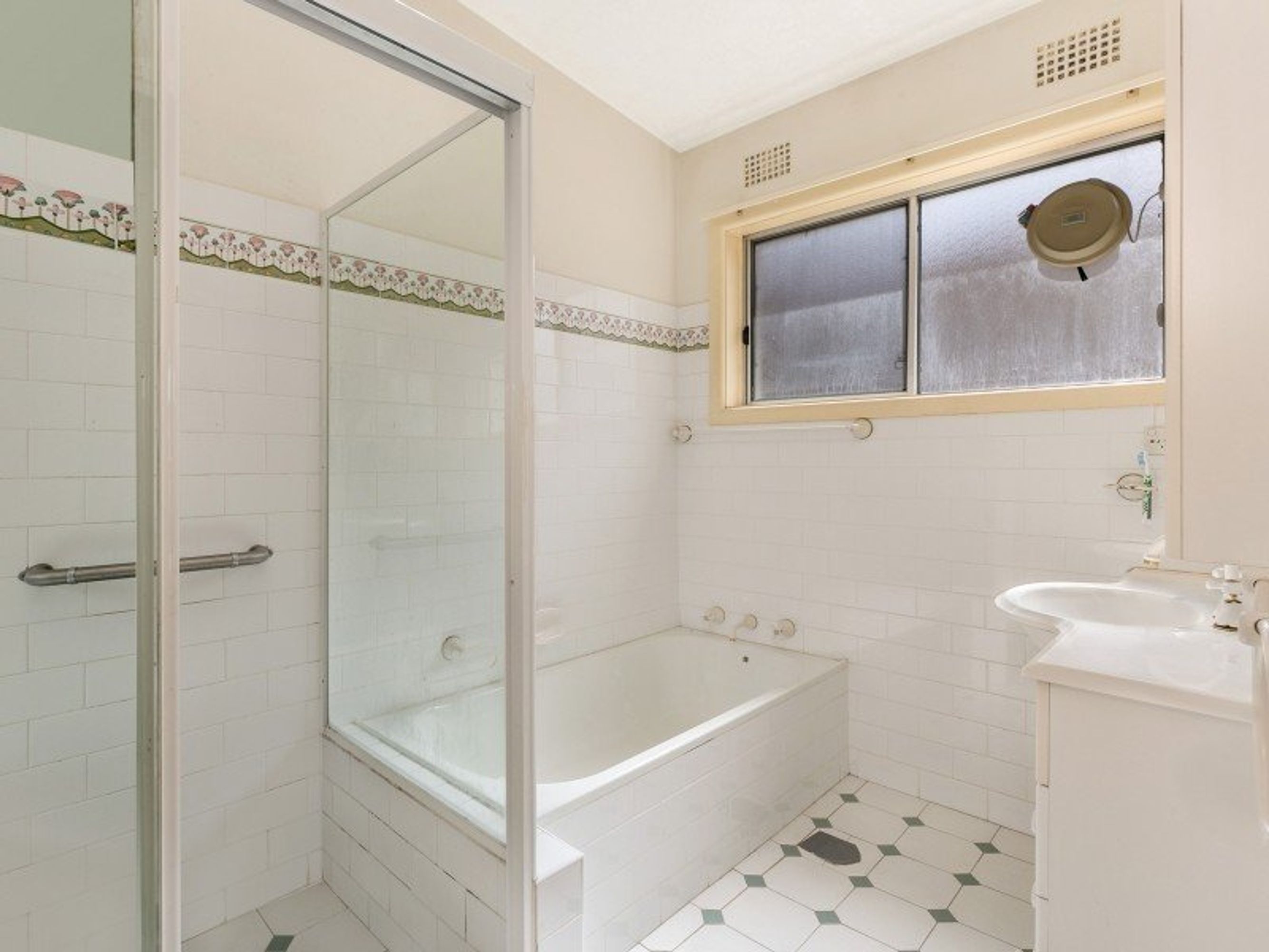 31 Riverside Drive, Sans Souci, Sans Souci - Thumbnail 8