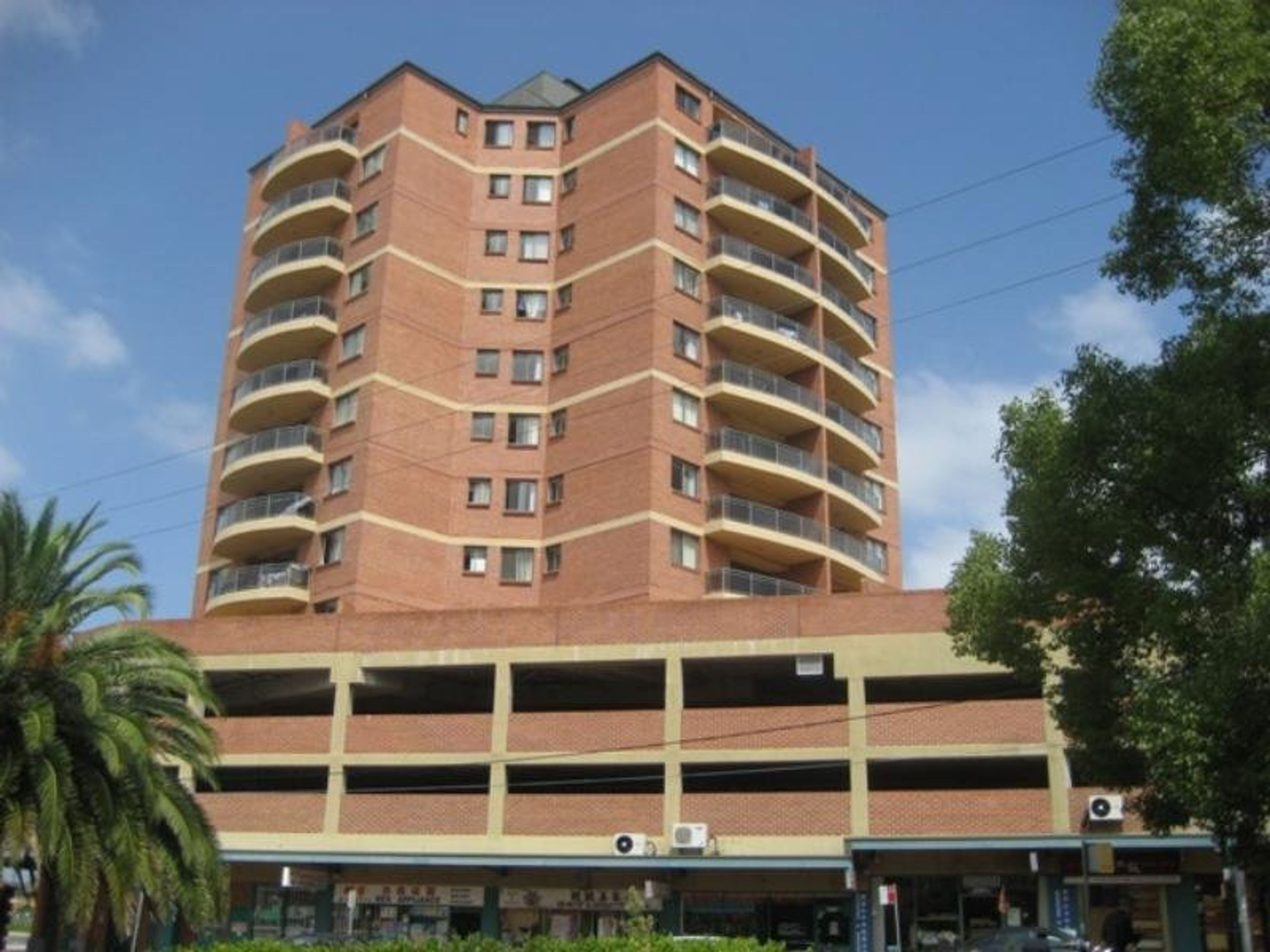 7/107, Hurstville - Image 1
