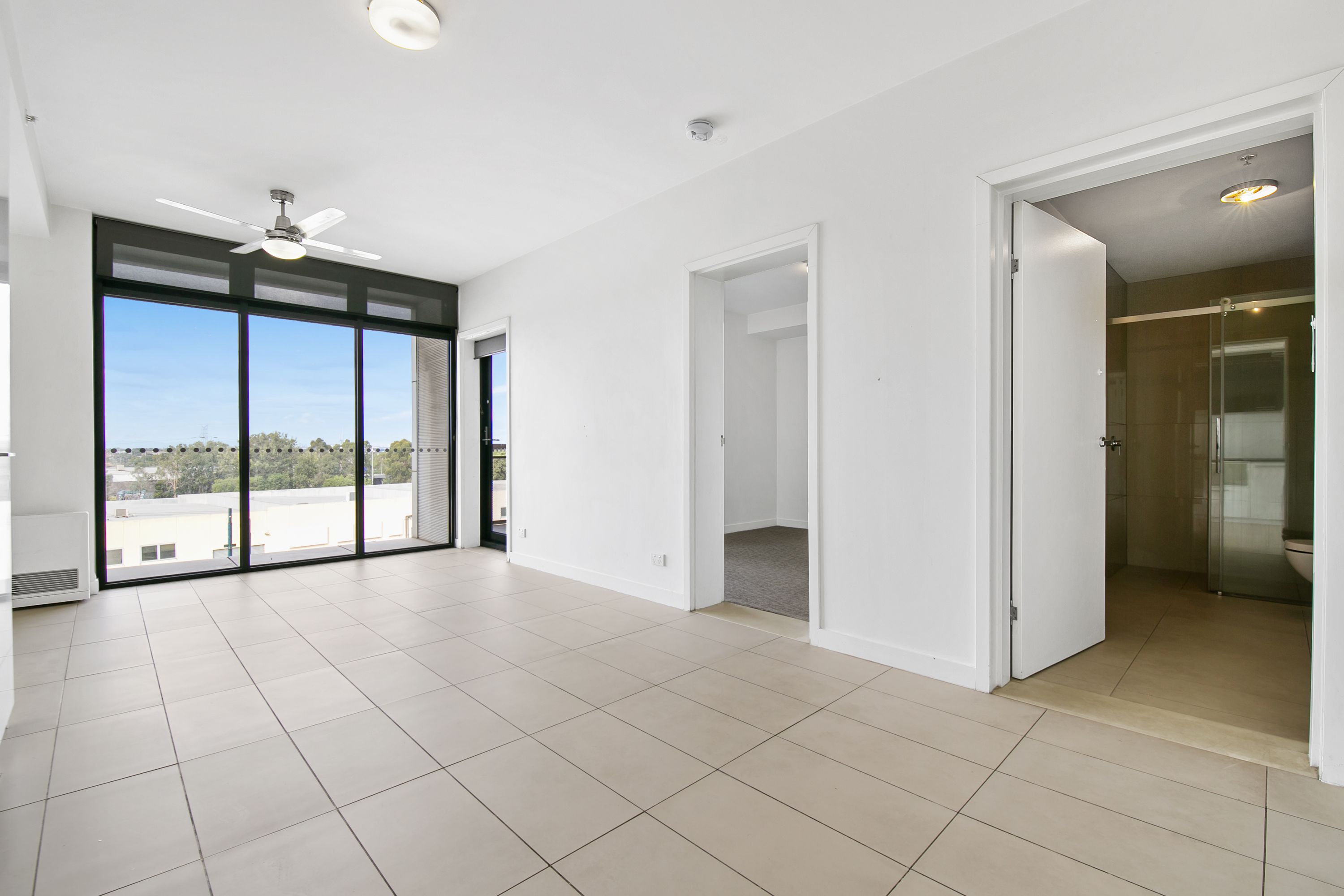 305/14-20 Nicholson Street, Coburg - Thumbnail 2