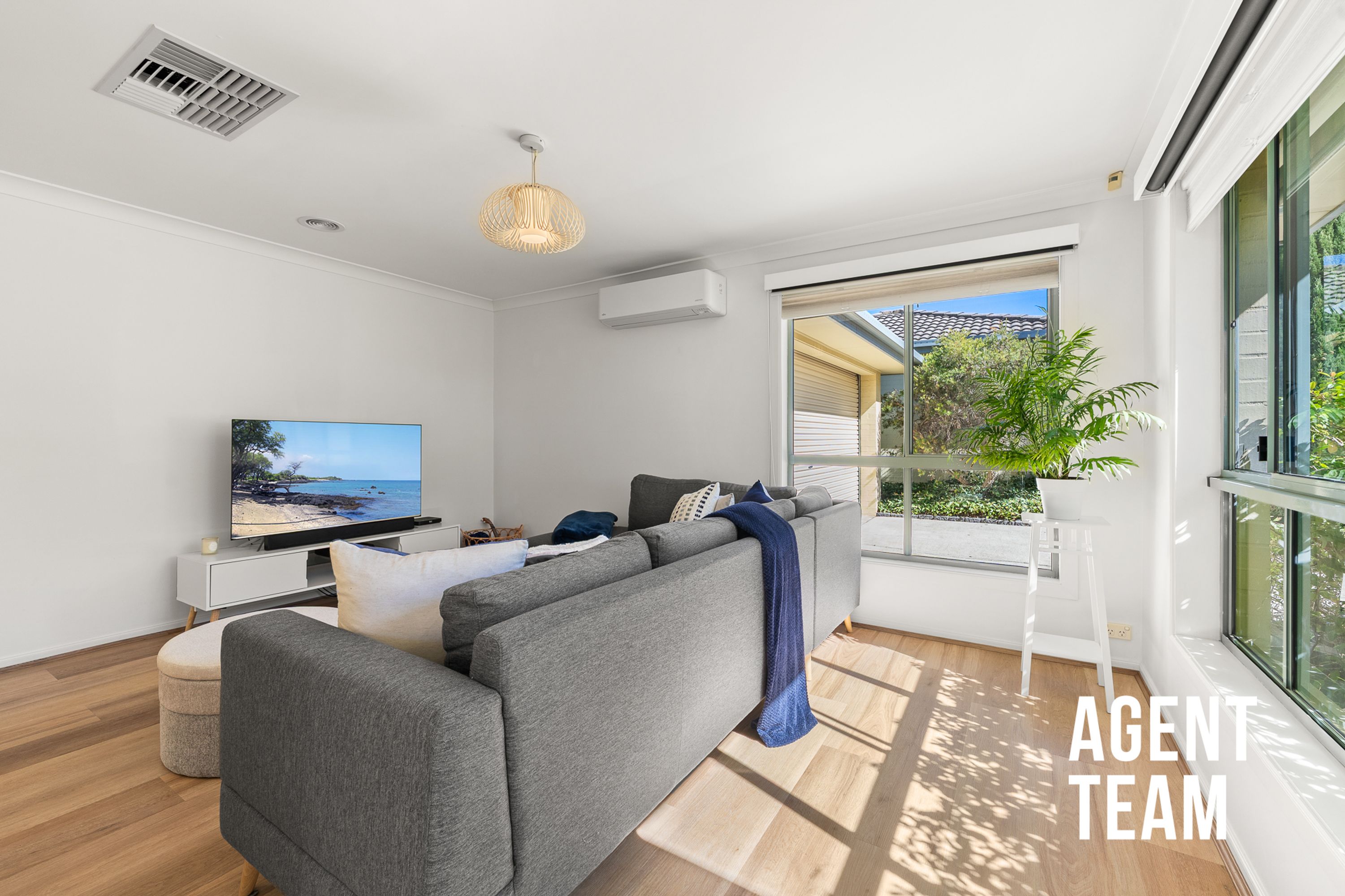 26/131 Britten-Jones Drive, Holt - Thumbnail 2