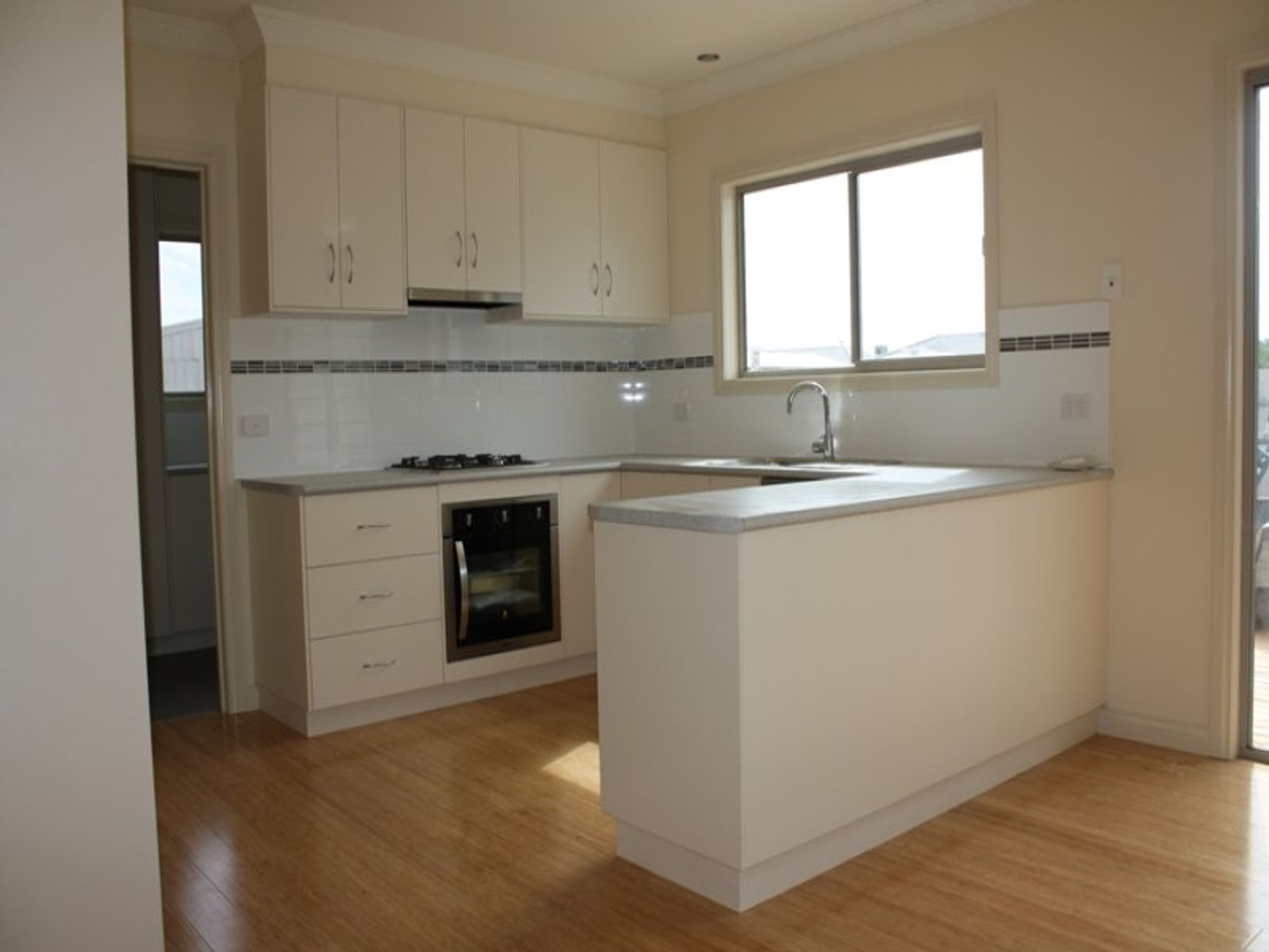 2/39 Citrus Avenue, Horsham VIC 3400, Horsham - Thumbnail 2