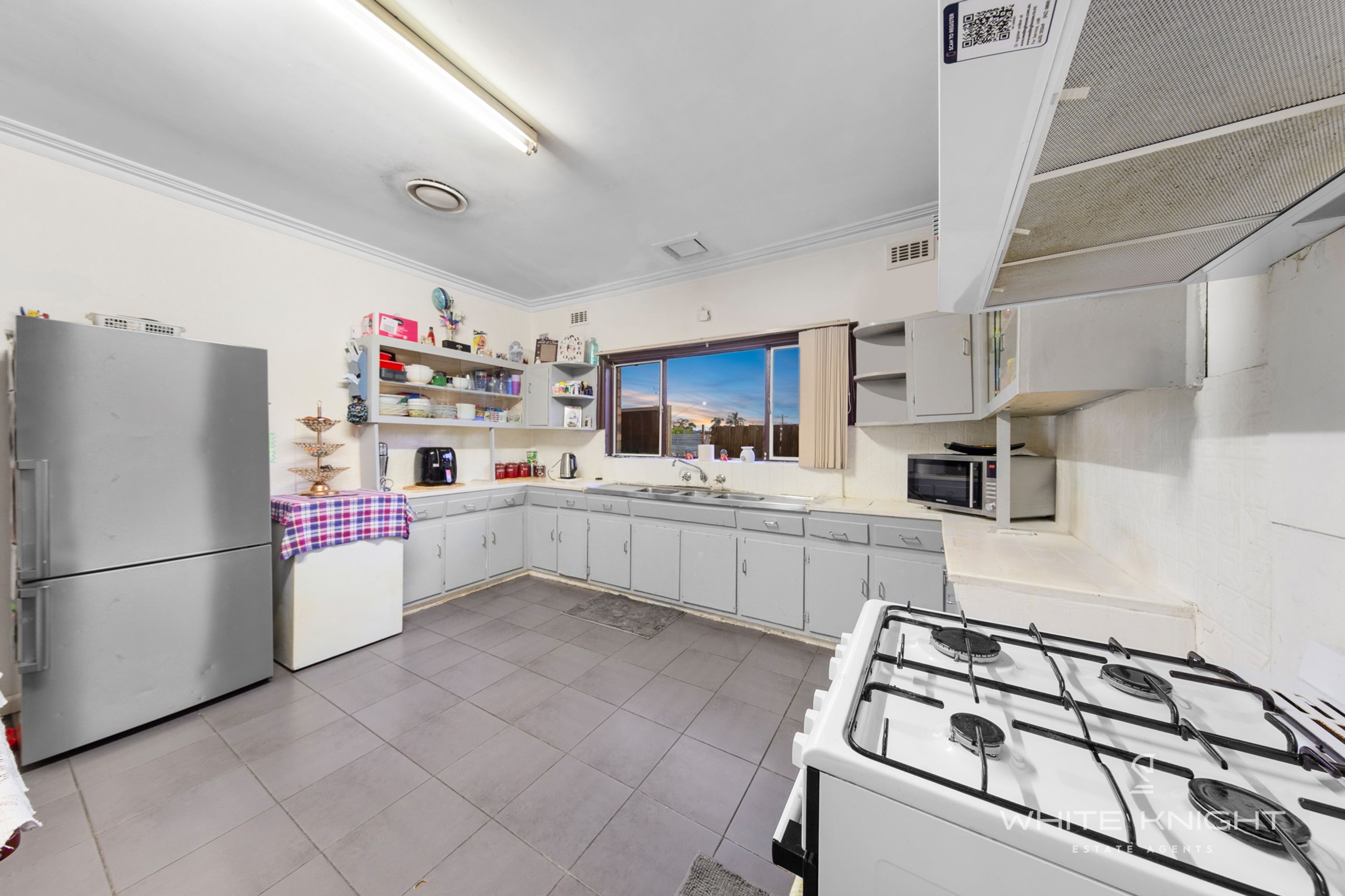 41 Vincent Avenue, St Albans VIC 3021, St Albans - Thumbnail 3