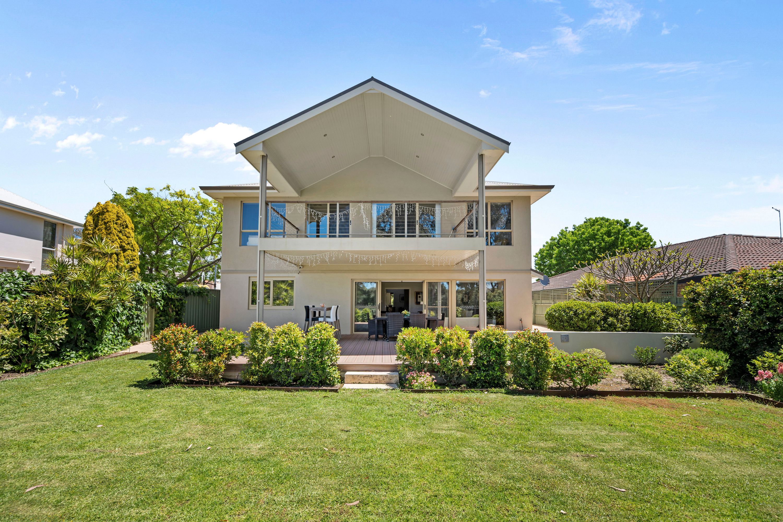 93 Fairway Circle, Connolly - Thumbnail 4