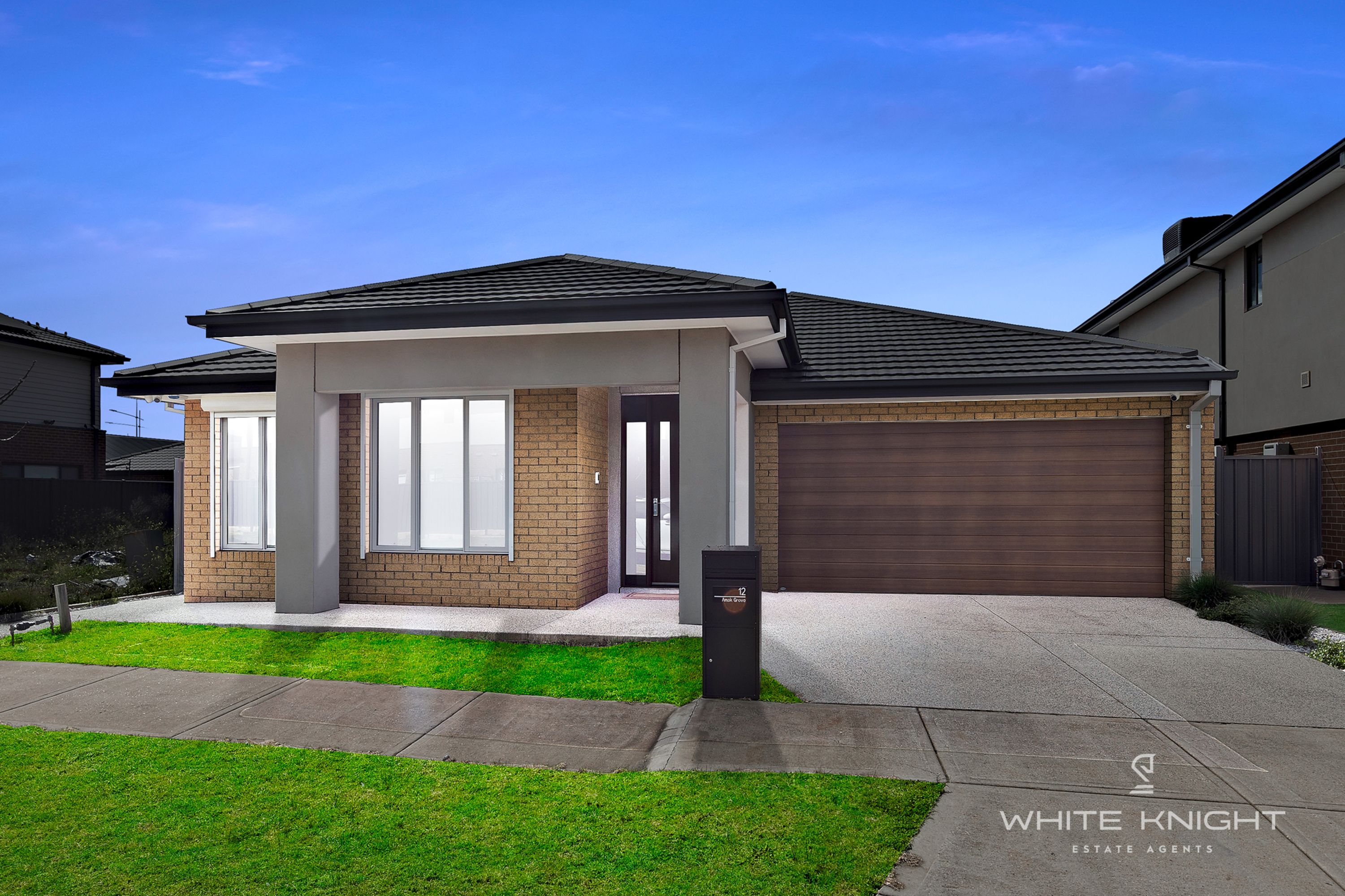 12 Amak Grove, Truganina VIC 3029, Truganina - Thumbnail 2
