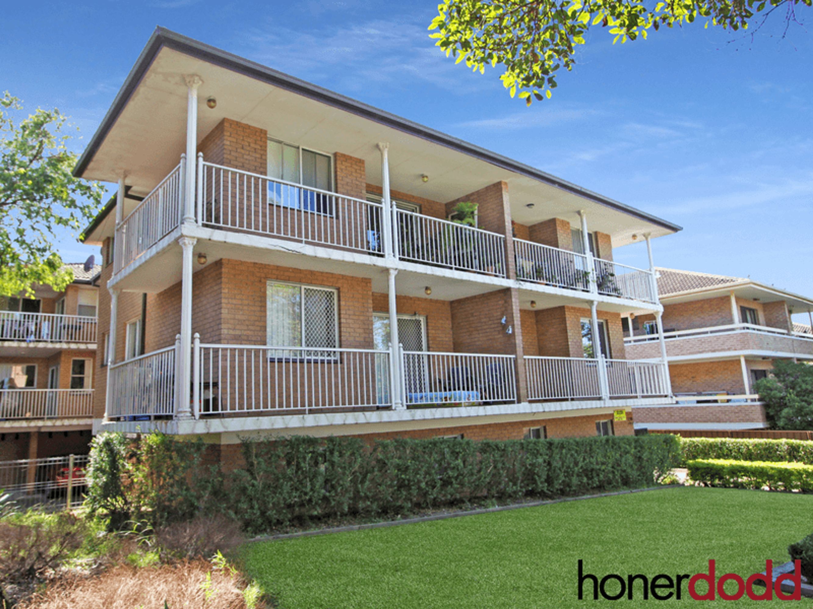 9/190 Queen Victoria Street, Bexley, Bexley - Thumbnail 2