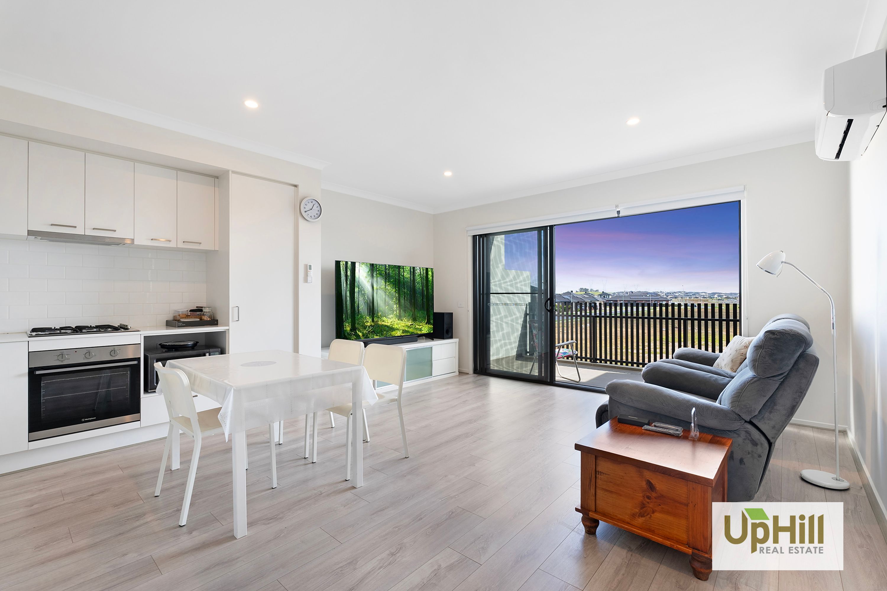 11 Davland Street, Clyde North - Thumbnail 8