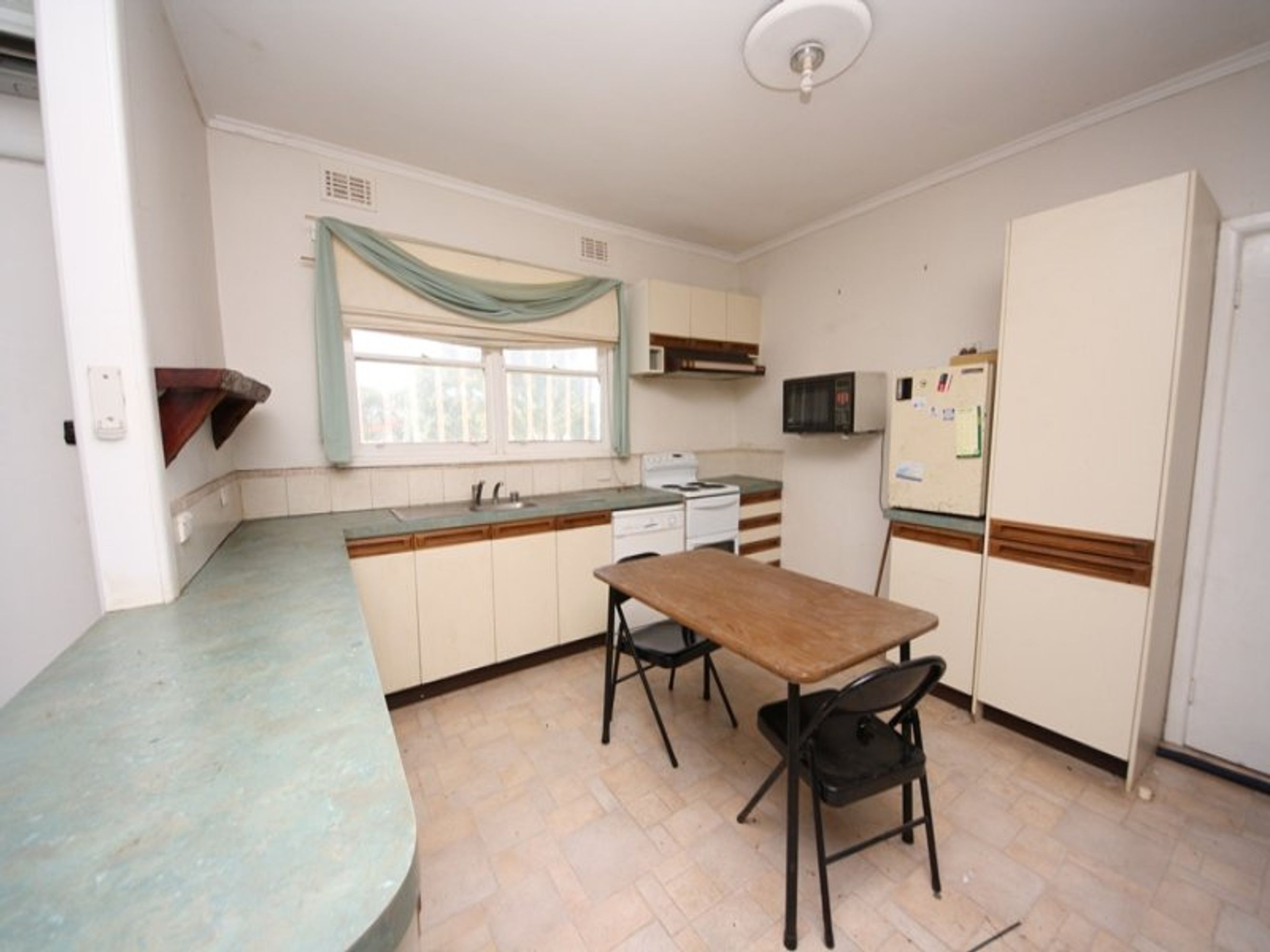 11 Belcher Street, Nhill VIC 3418, Nhill - Thumbnail 4