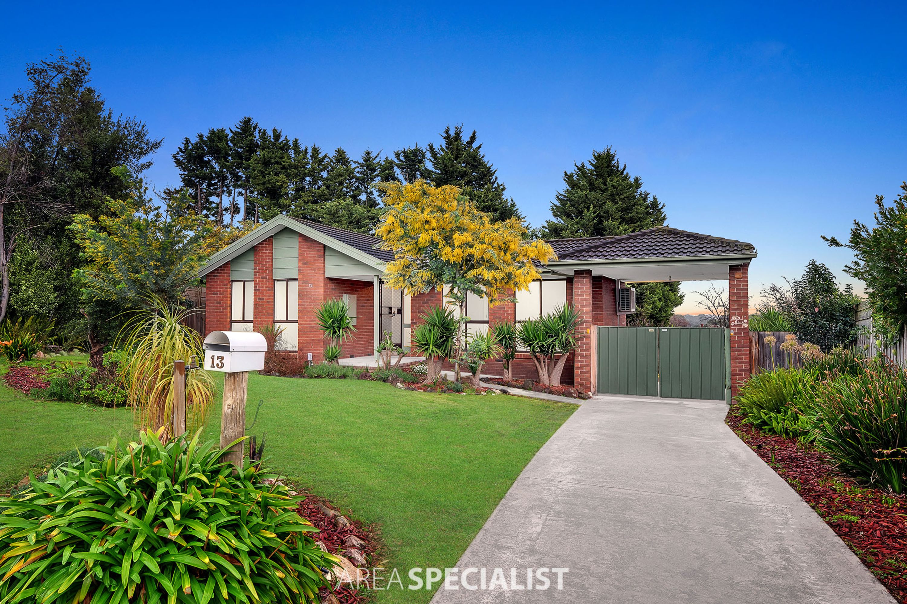 13 Channelle Close, Hampton Park