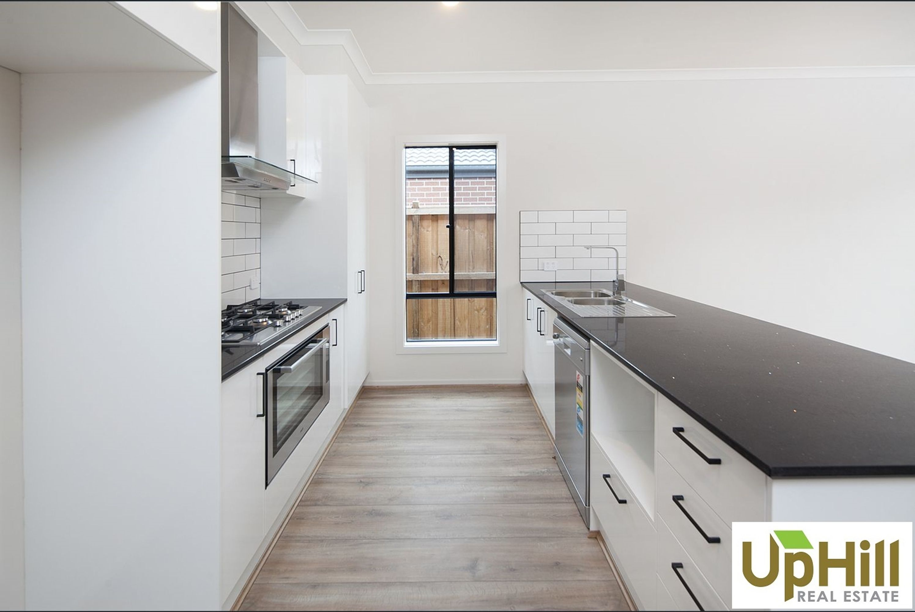 3 LEVENDALE STREET, Clyde - Thumbnail 4