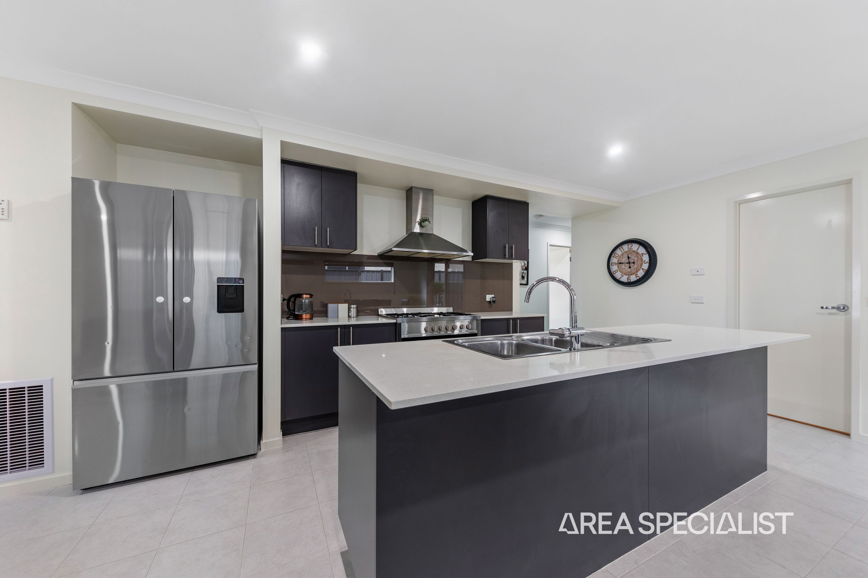 28 Constance Way, Pakenham - Thumbnail 3