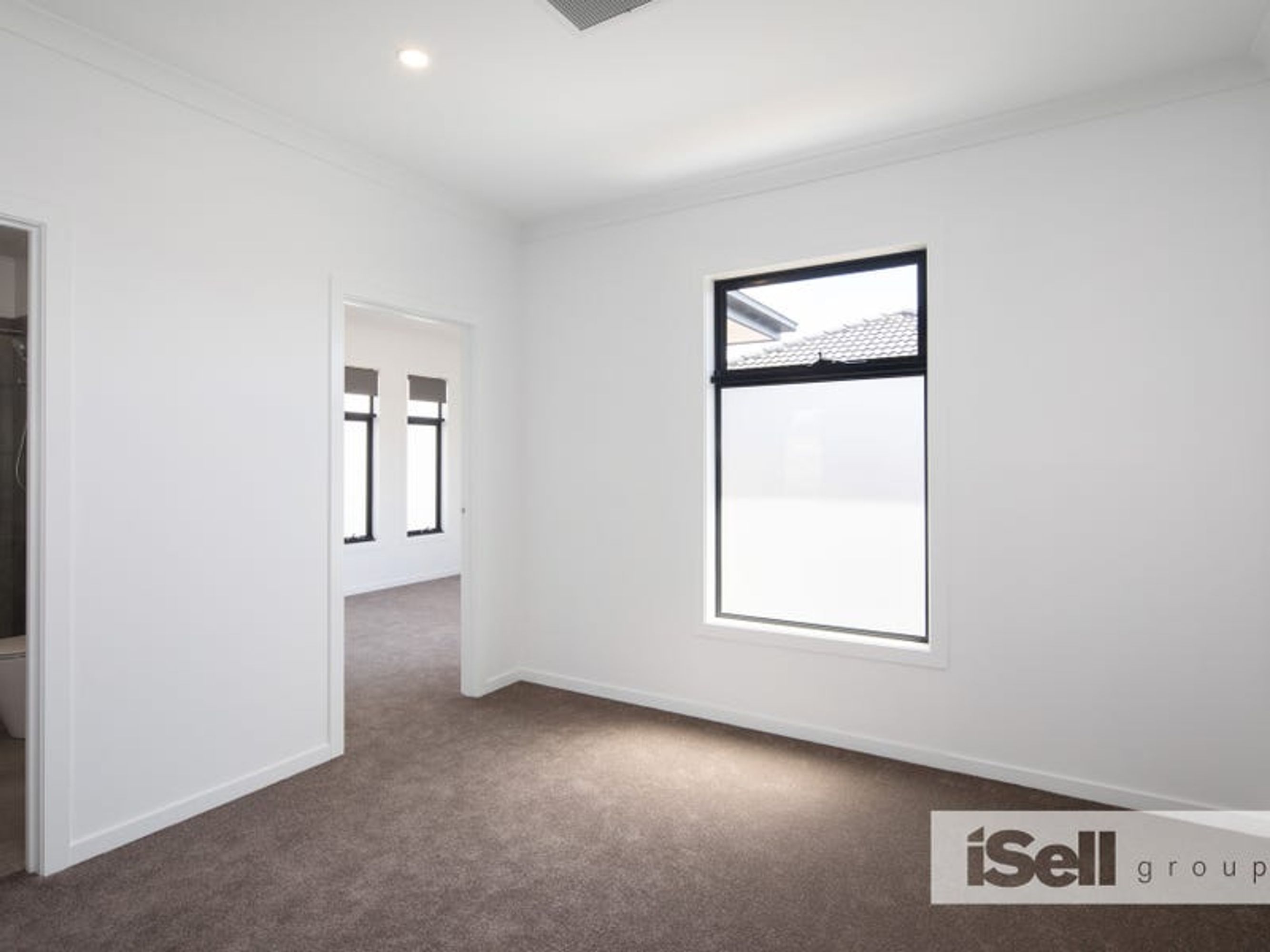 2 Cooper Street, Springvale South - Thumbnail 6