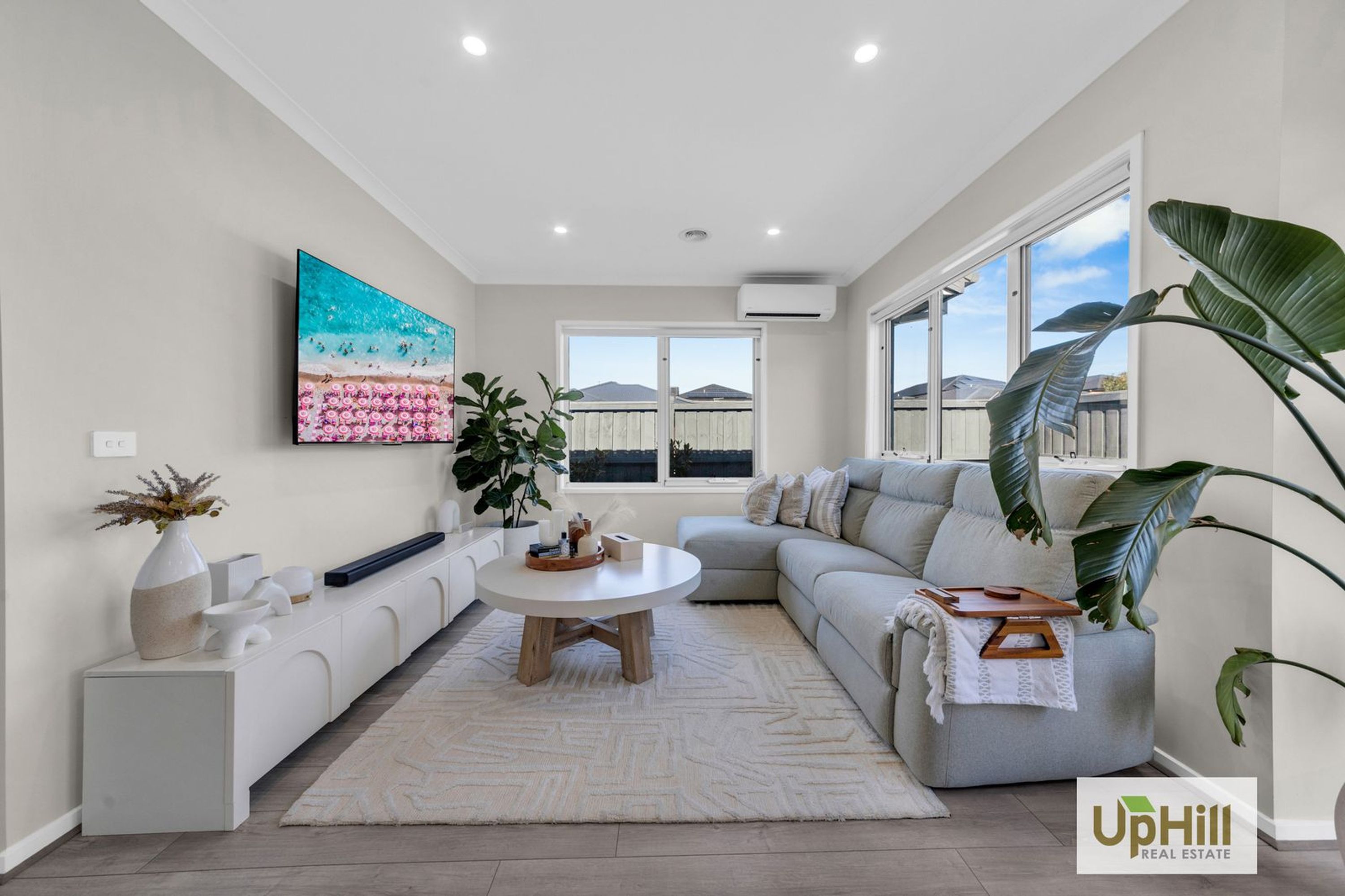 8 Salers Rd, Clyde North - Thumbnail 4