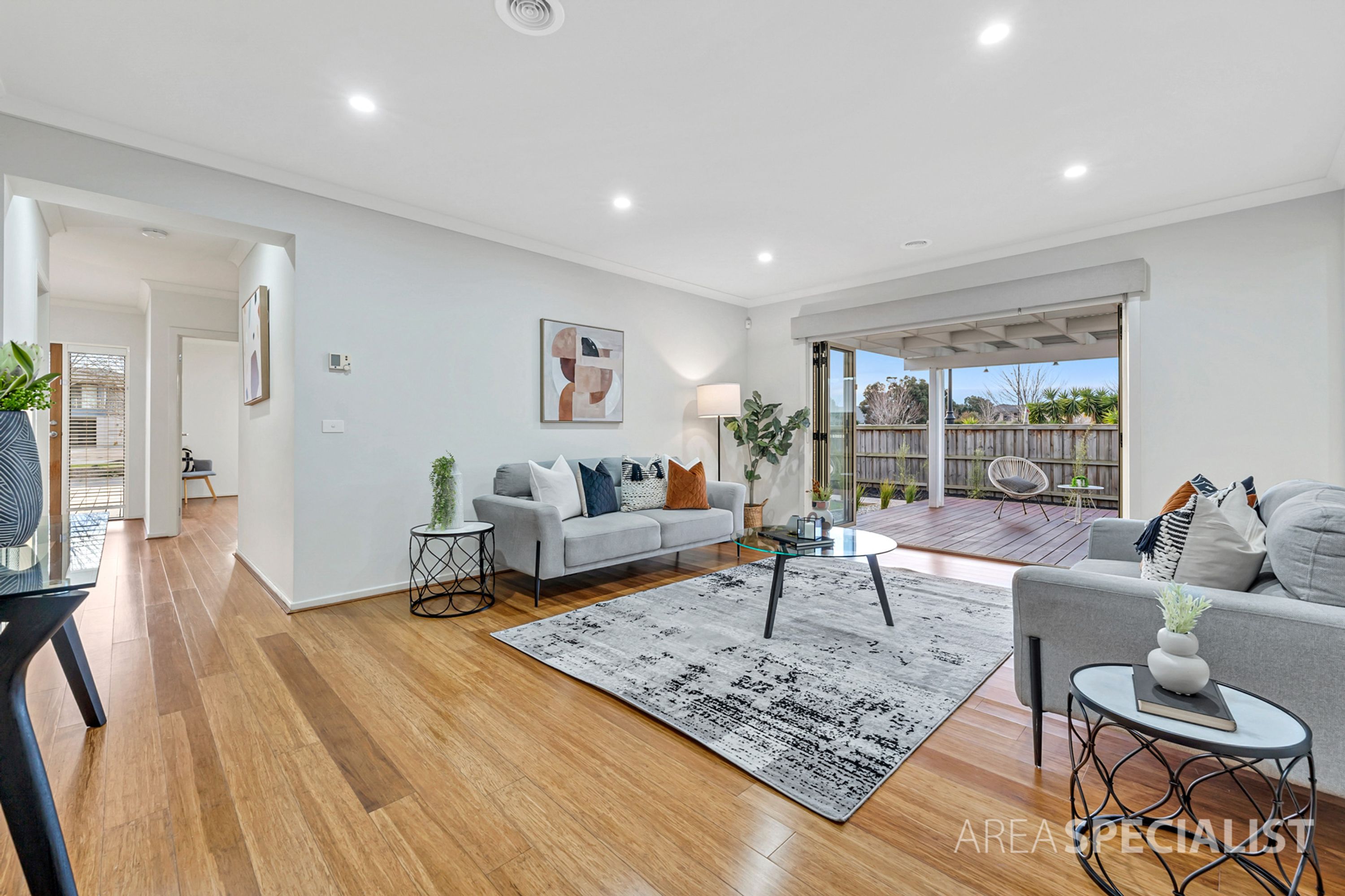 24 Lyndhurst Boulevard, Lyndhurst, Lyndhurst - Thumbnail 4