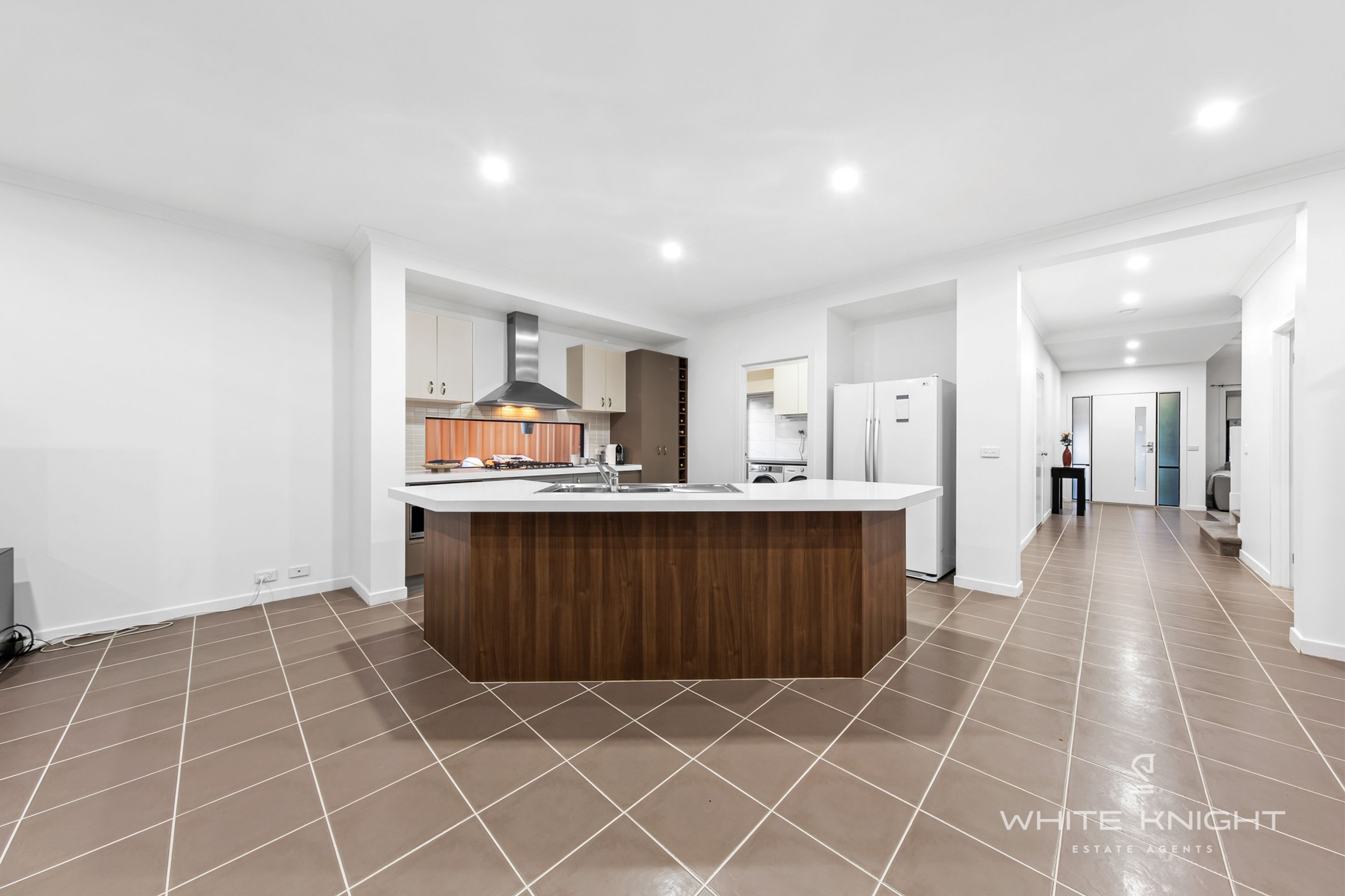 8 Oldis Close, Caroline Springs VIC 3023, Caroline Springs - Thumbnail 8