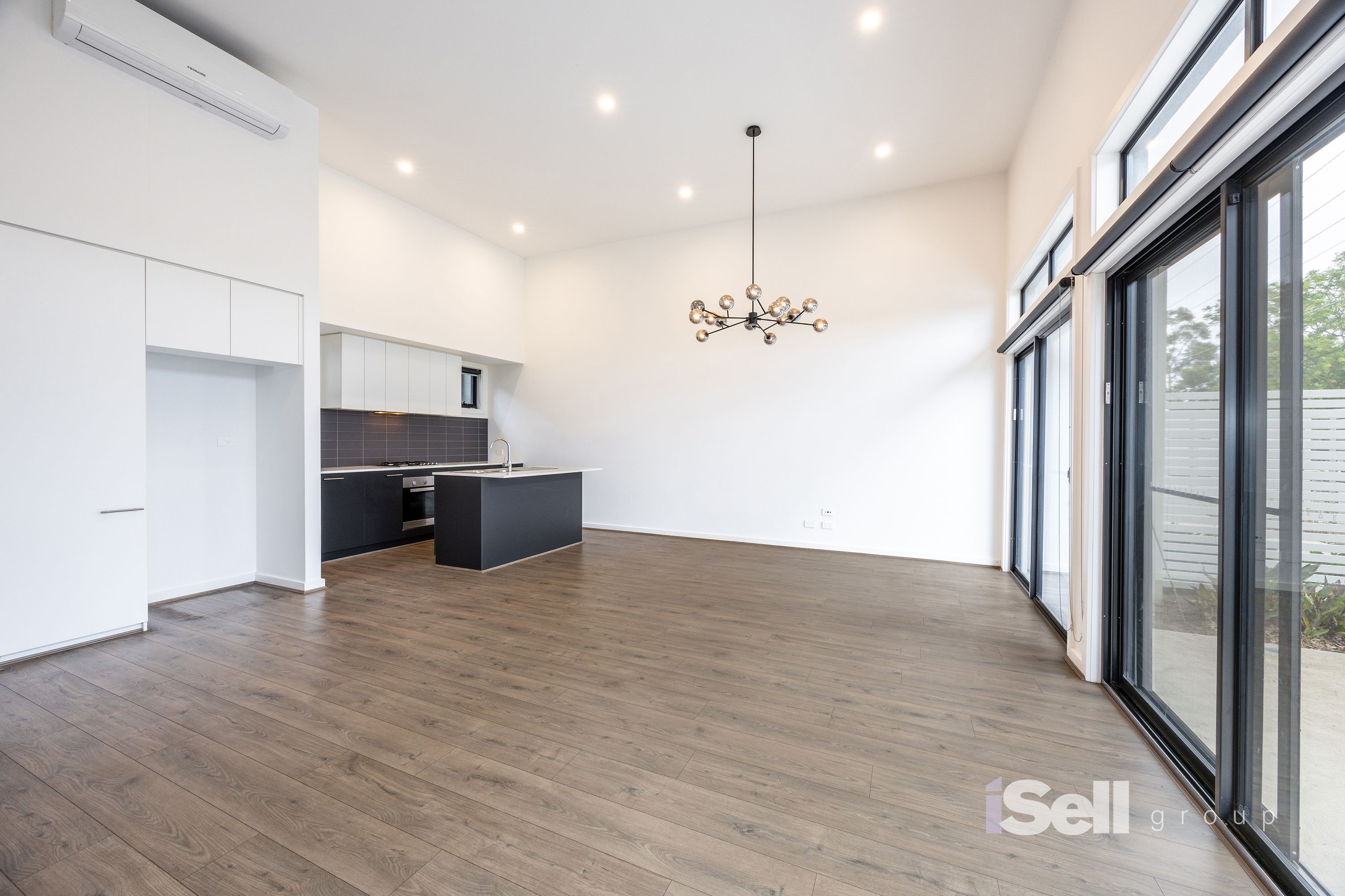 2F Chestnut Road, Doveton - Thumbnail 2