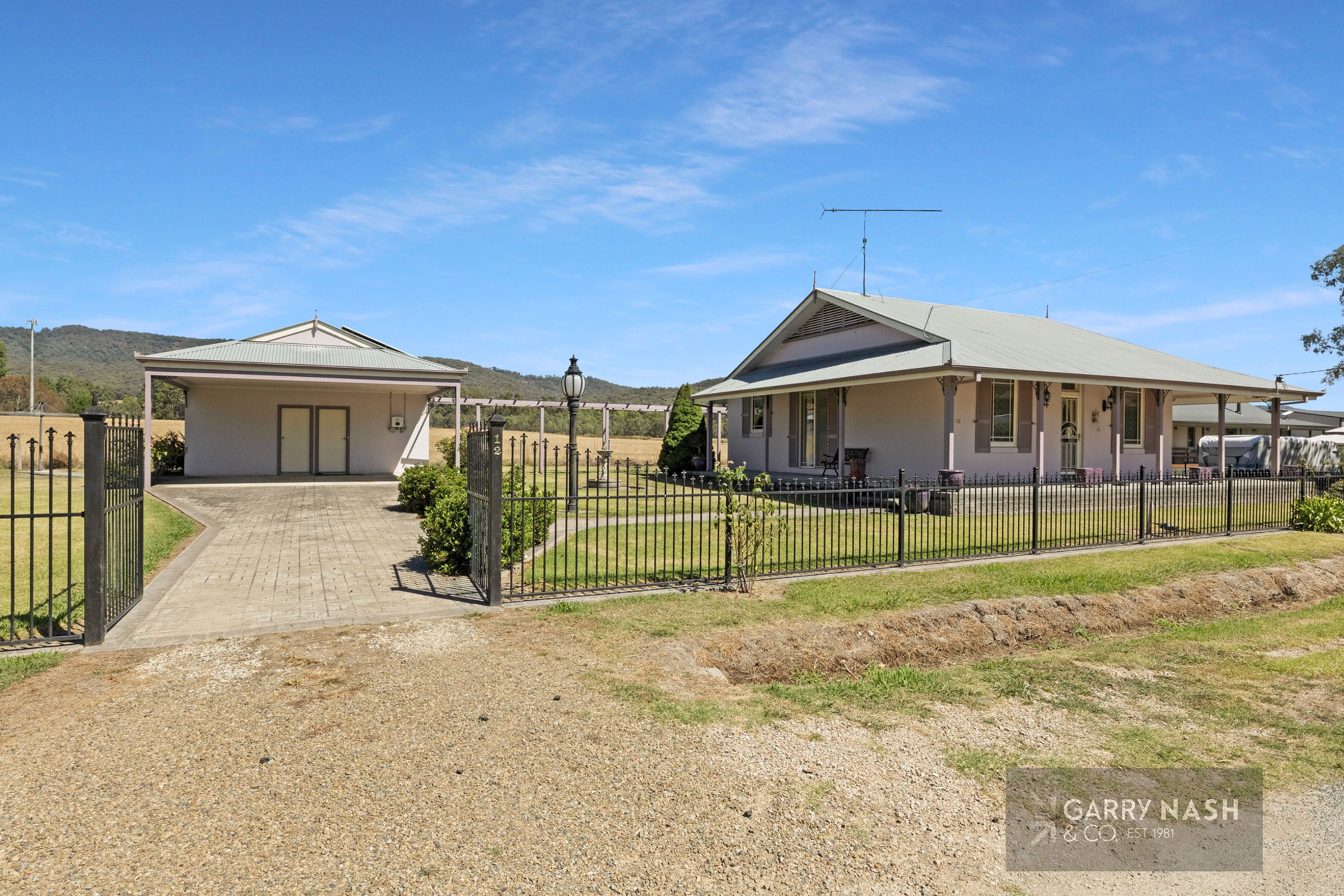 12 Valley View Drive, Whitfield - Image 1