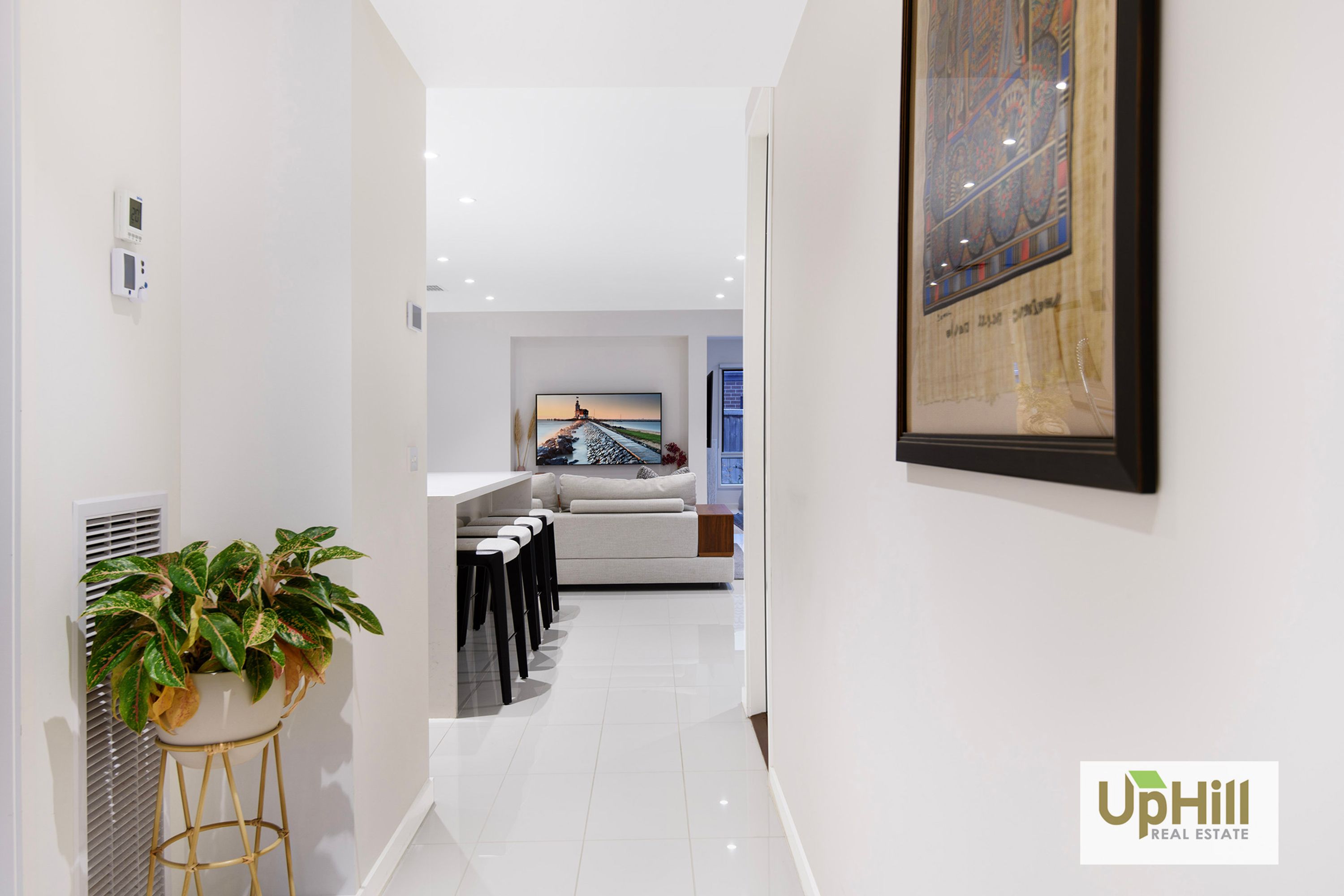 40 Shulze Drive, Clyde North - Thumbnail 4