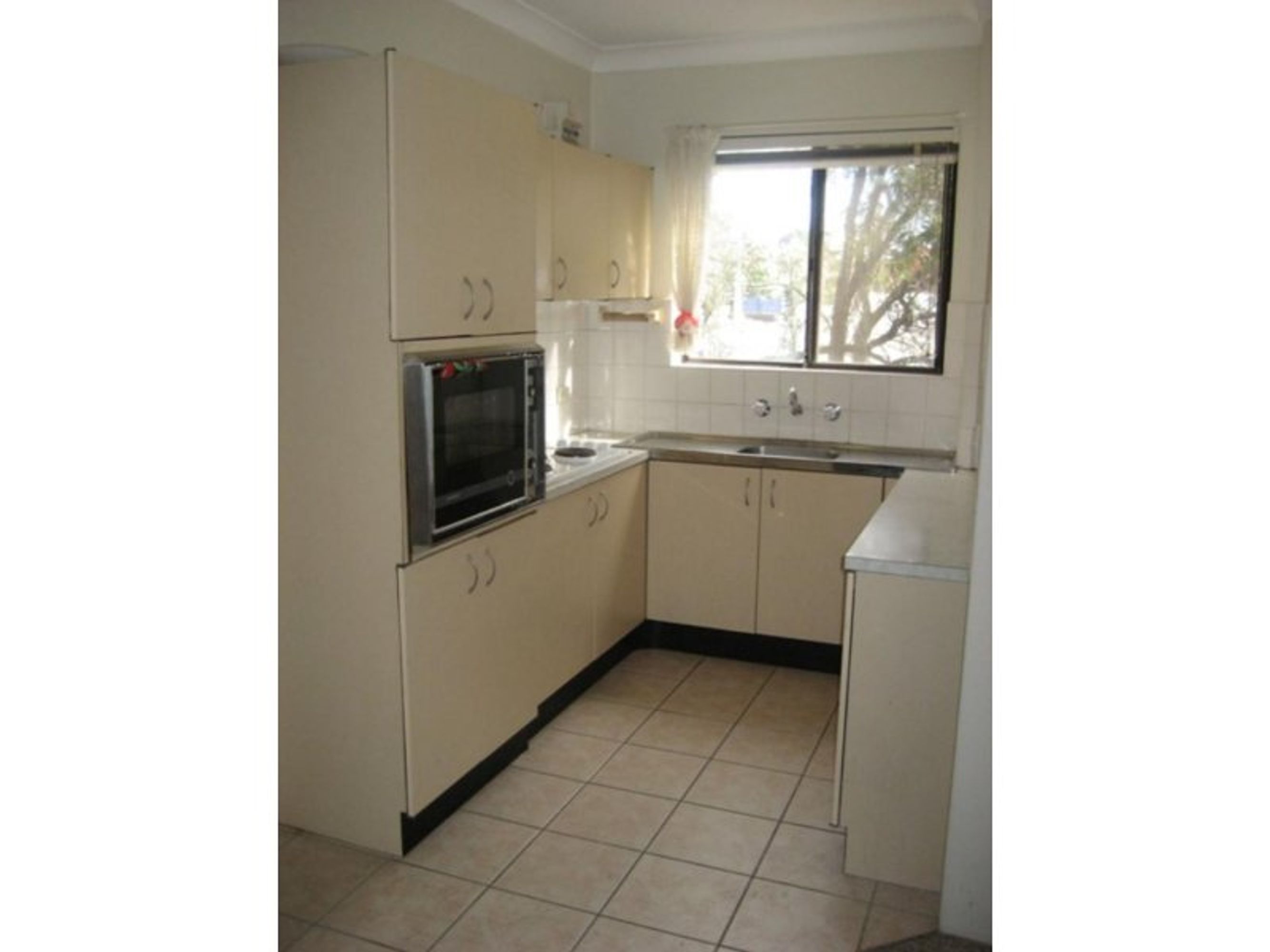 3/27-29 Apsley St, Penshurst, Penshurst - Thumbnail 2