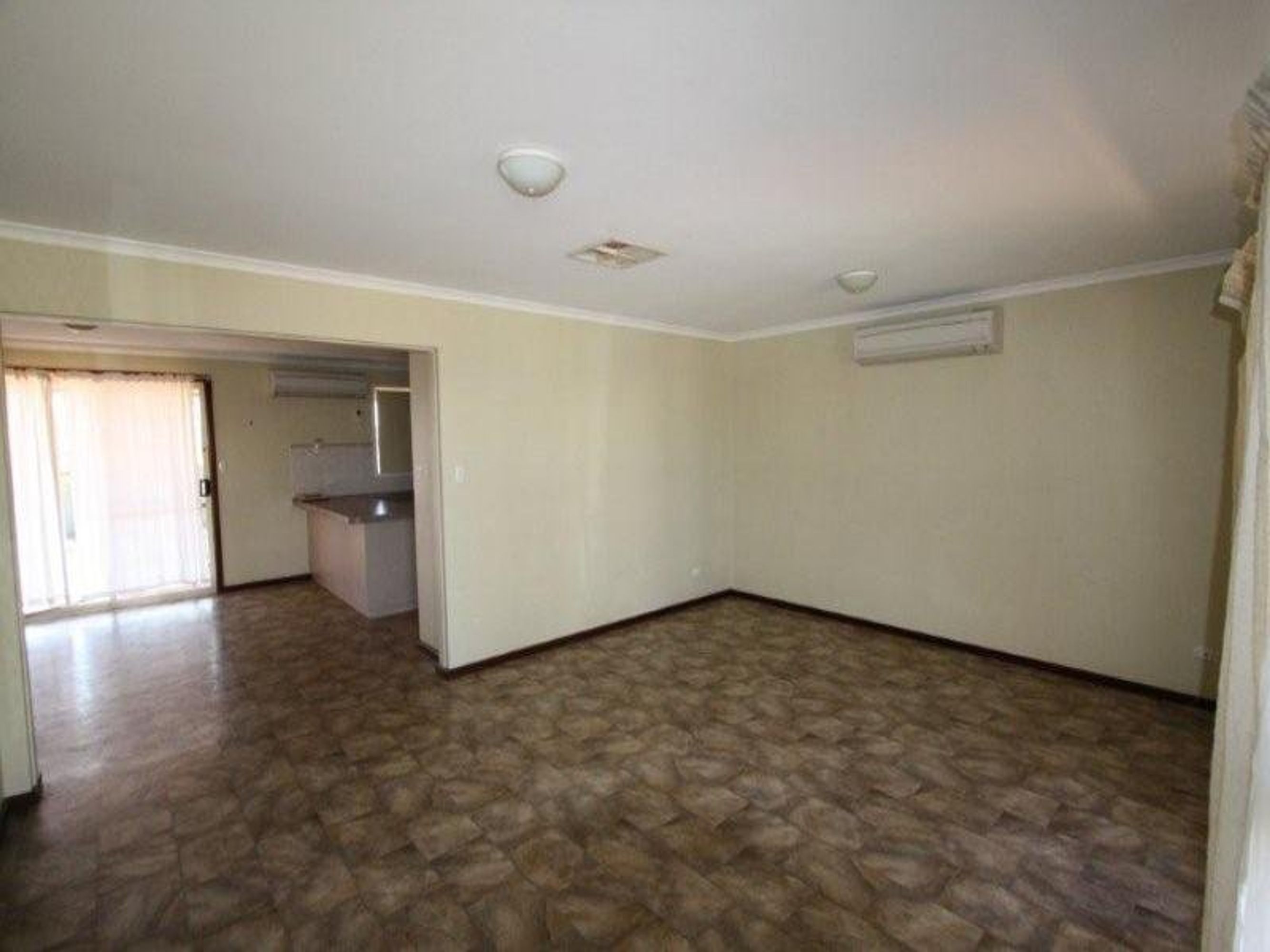 13 Armstrong Way, Newman, Newman - Thumbnail 2