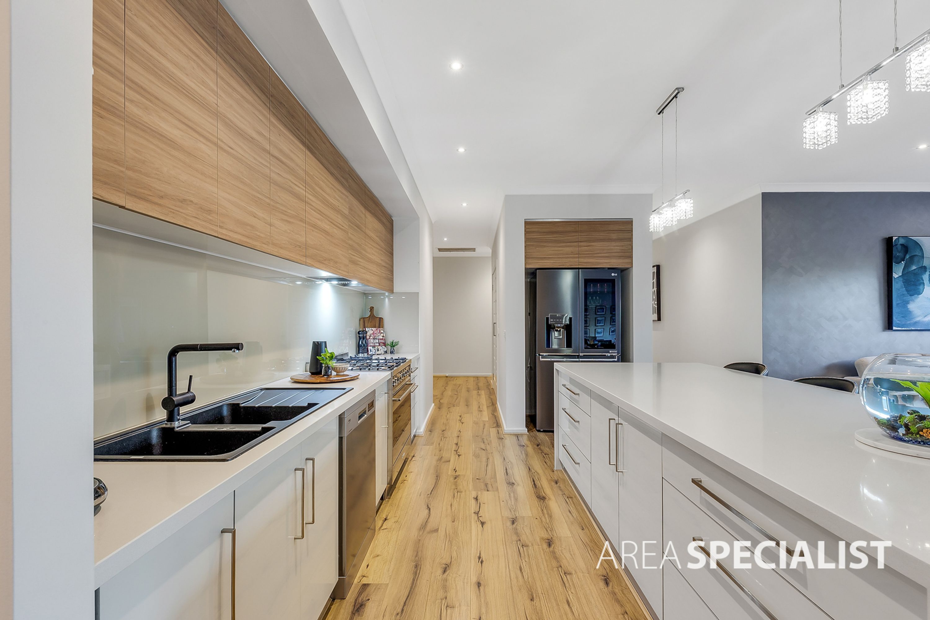 30 Paringa Way, Burnside VIC 3023, Burnside - Thumbnail 6