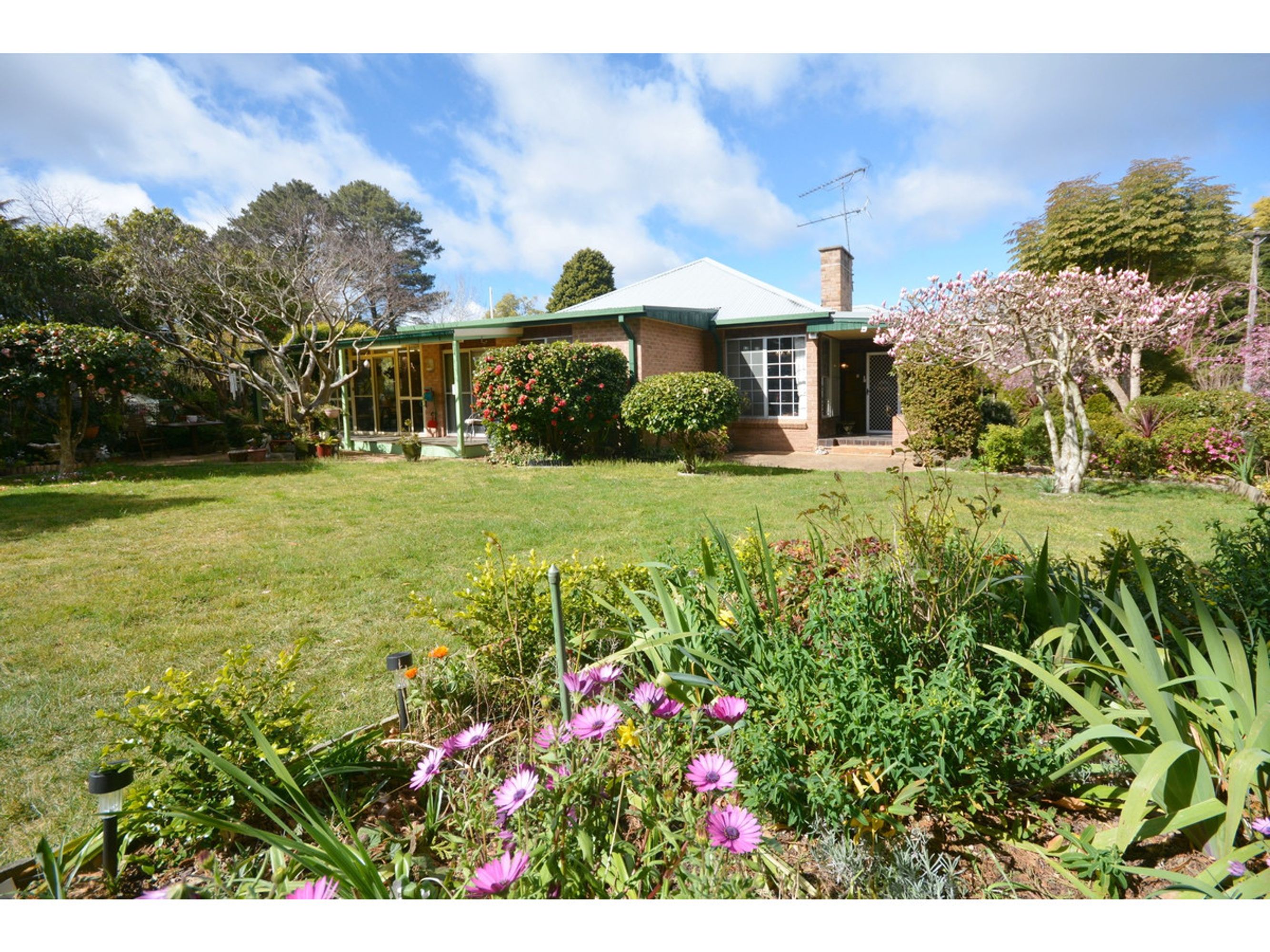 30-32 Morven Road, Leura - Thumbnail 2