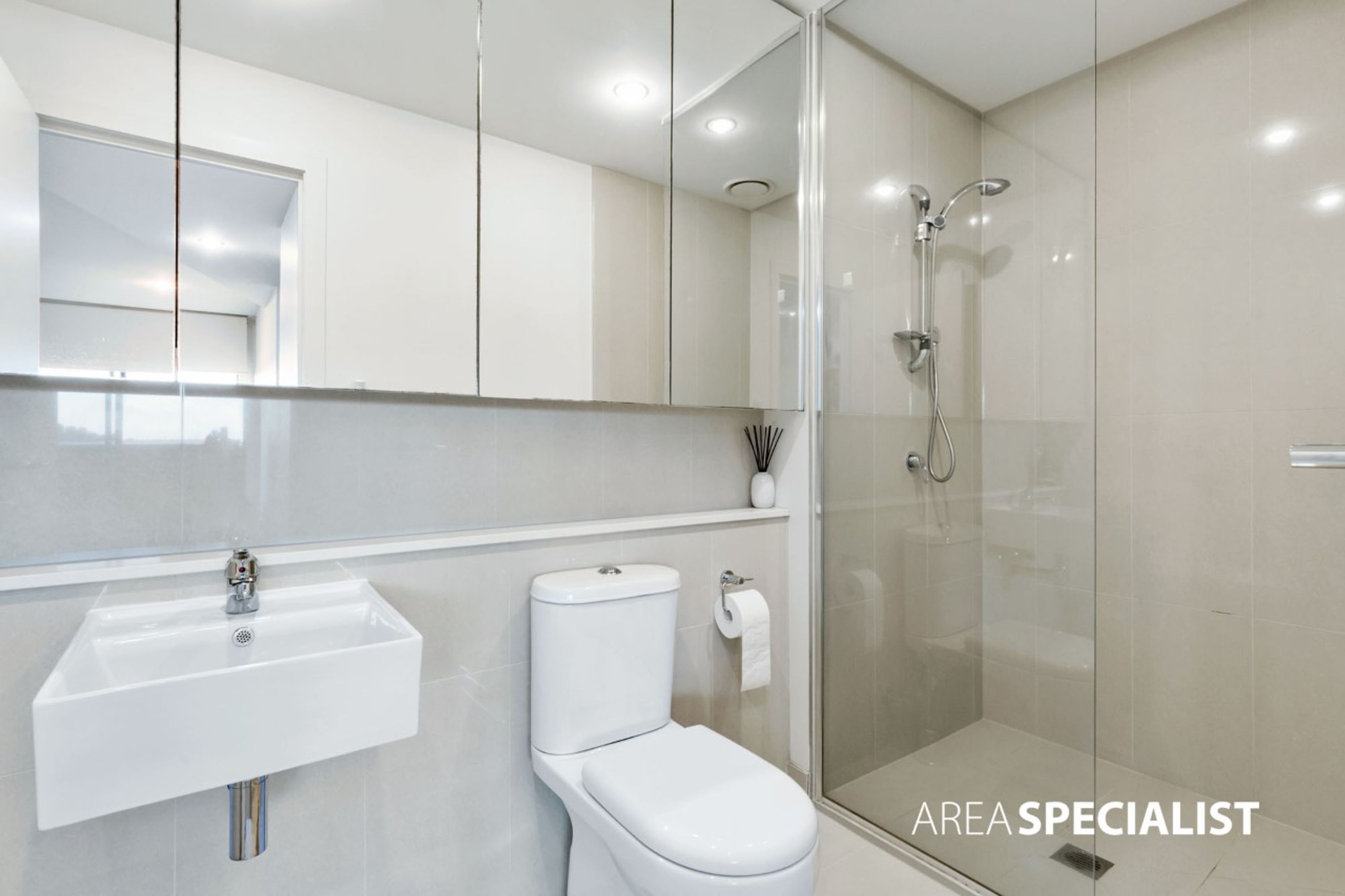 16/1 Woodward Way, Caroline Springs VIC 3023, Caroline Springs - Thumbnail 6