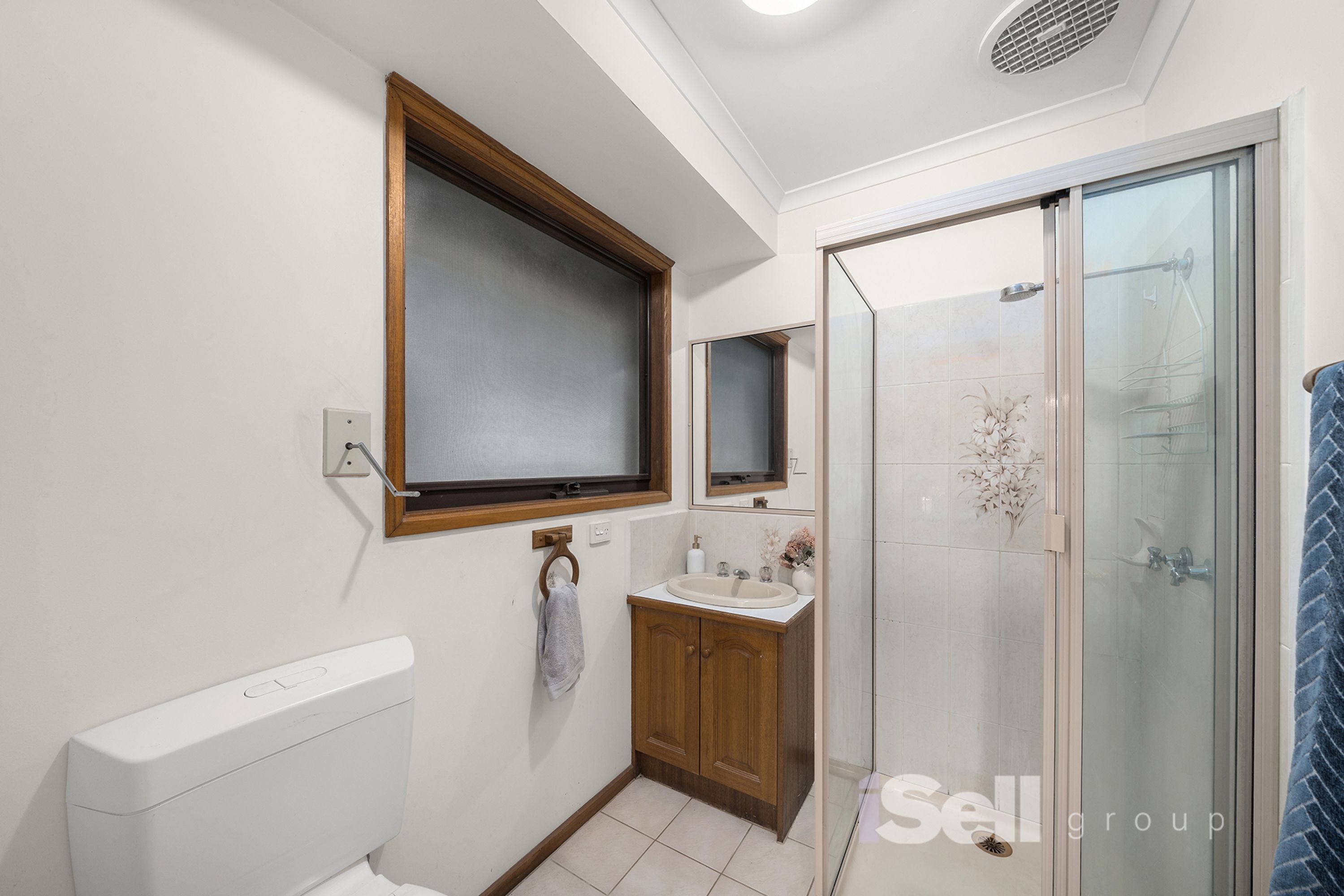 100 Waverley Park Drive, Cranbourne North - Thumbnail 7