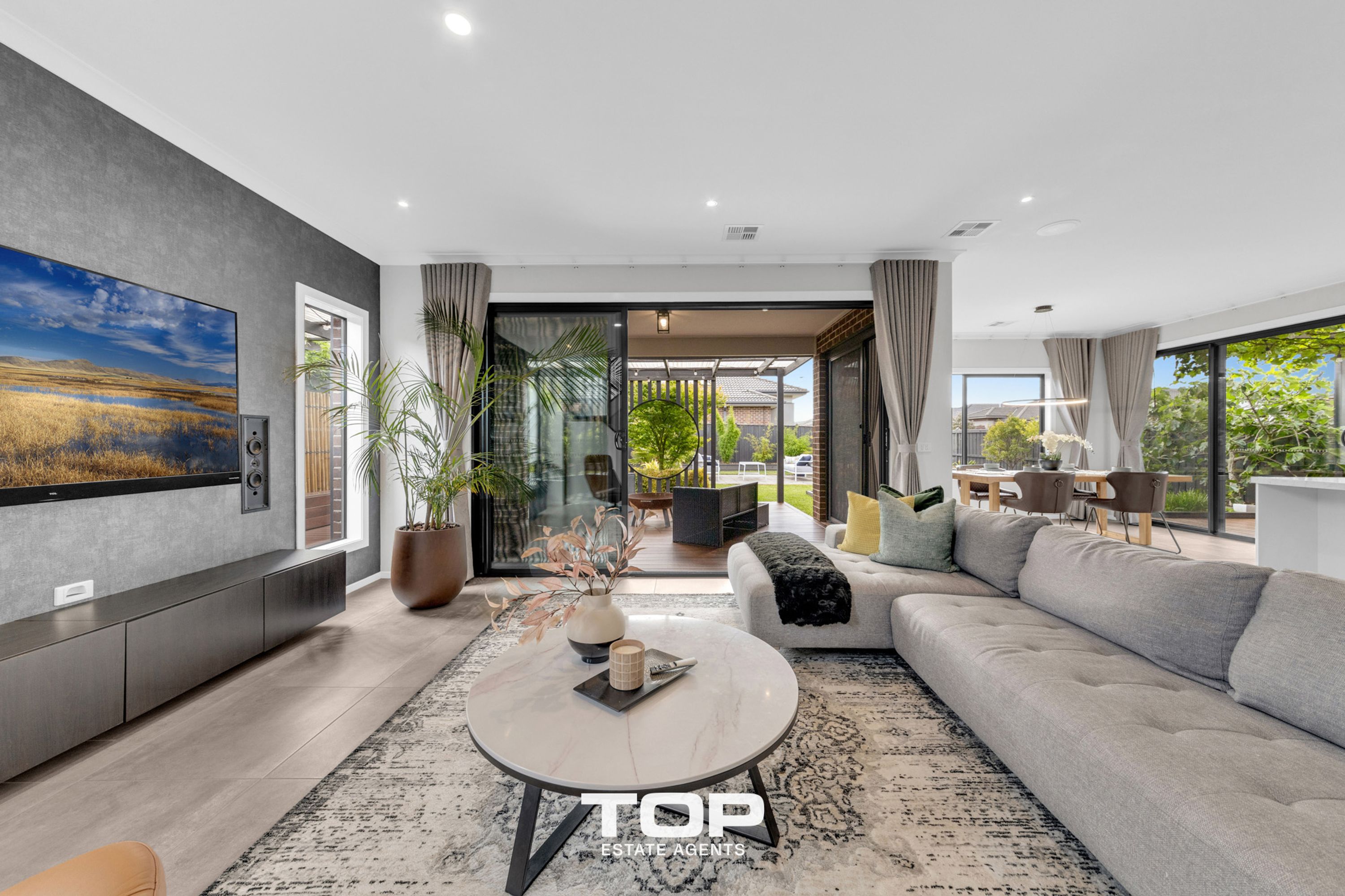 25 Reflections Boulevard, Clyde North - Thumbnail 6